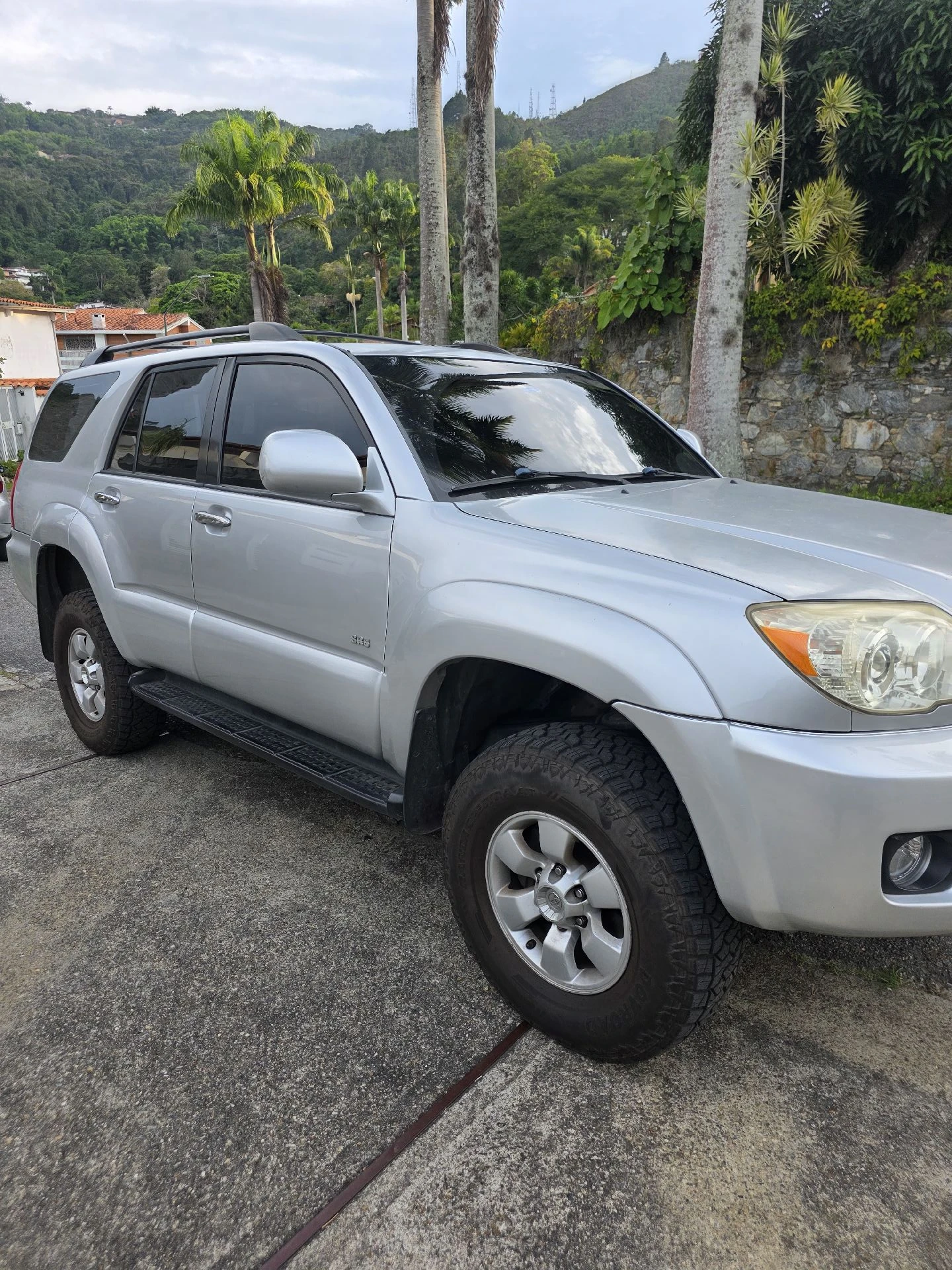 2007 Toyota 4Runner LE — photo 87