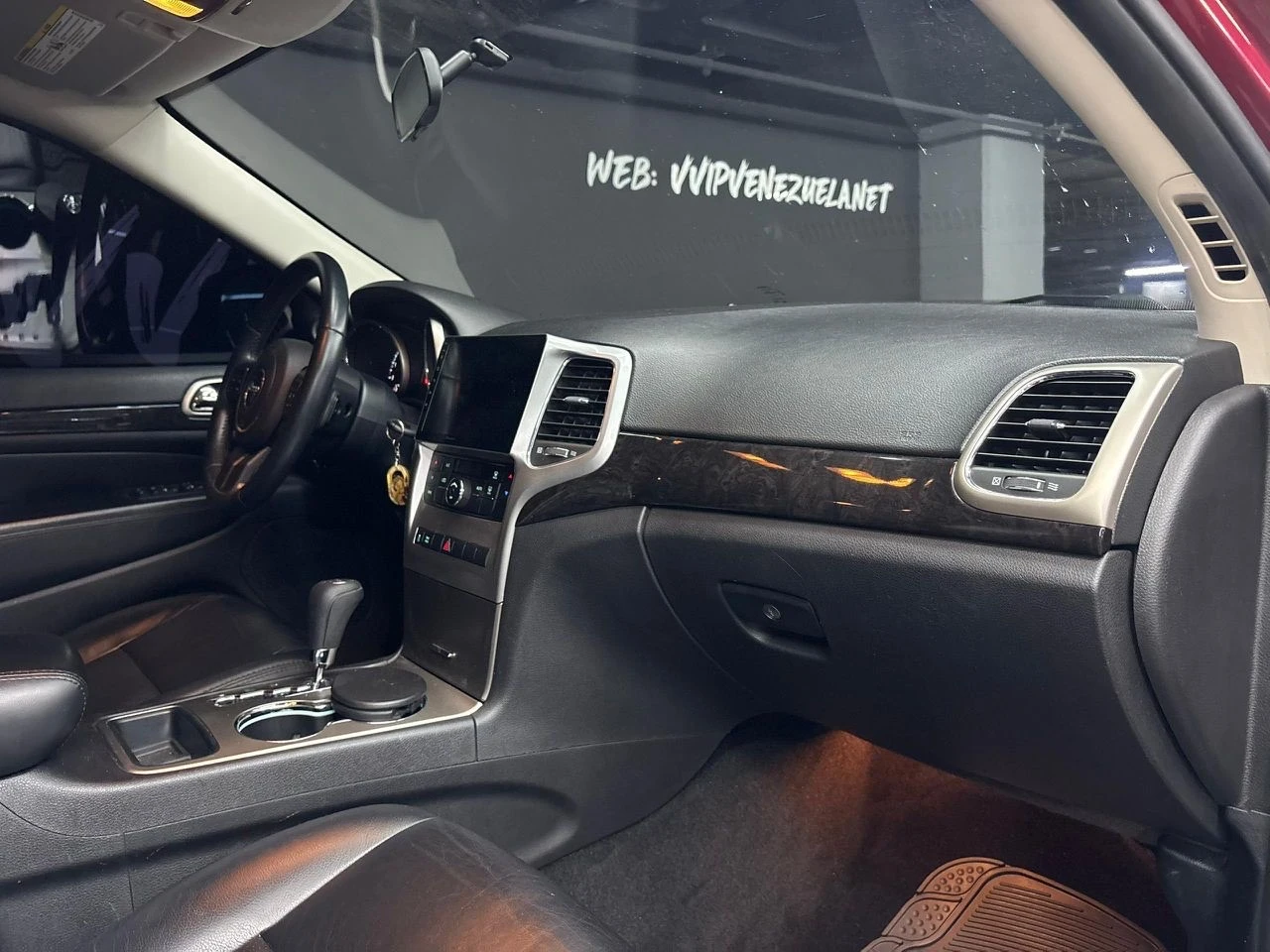 2013 Jeep Grand Cherokee Laredo — photo 9