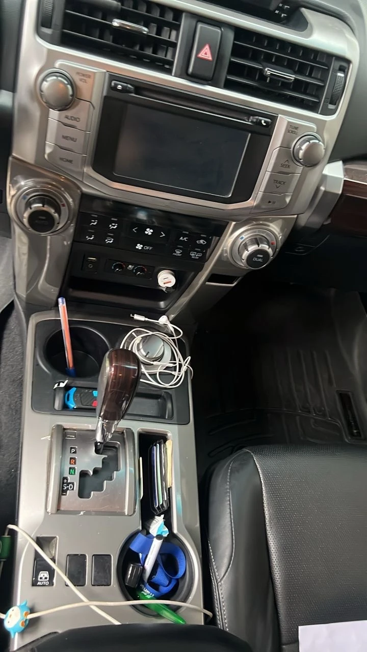 2016 Toyota 4Runner Limited — photo 4