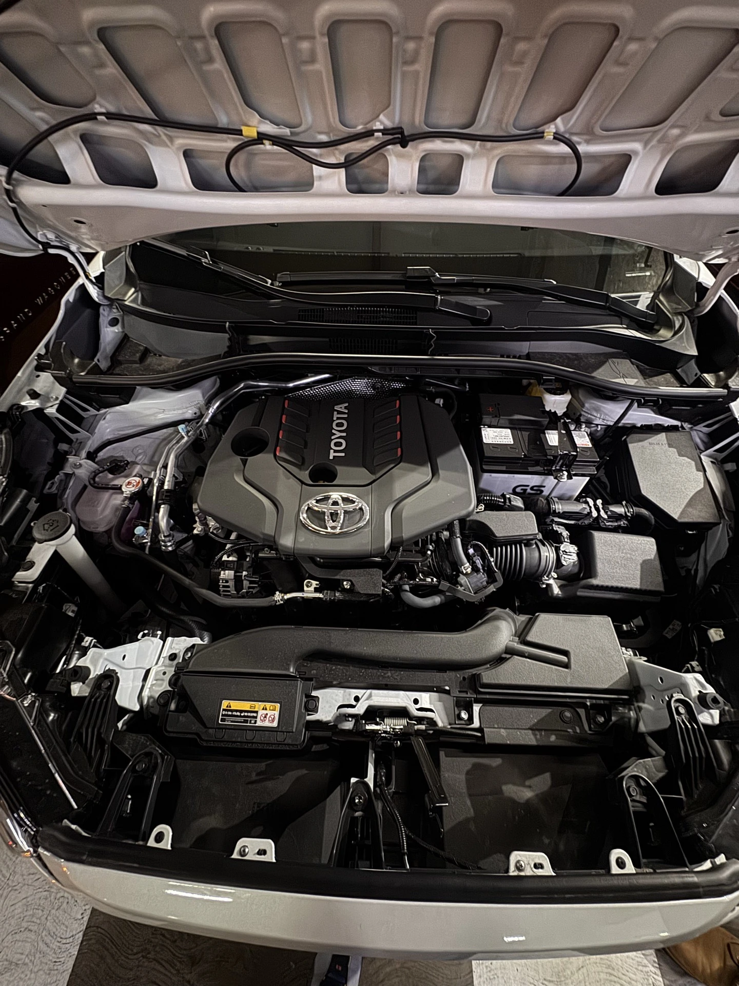 2026 Toyota Corolla Cross ELITE — photo 10