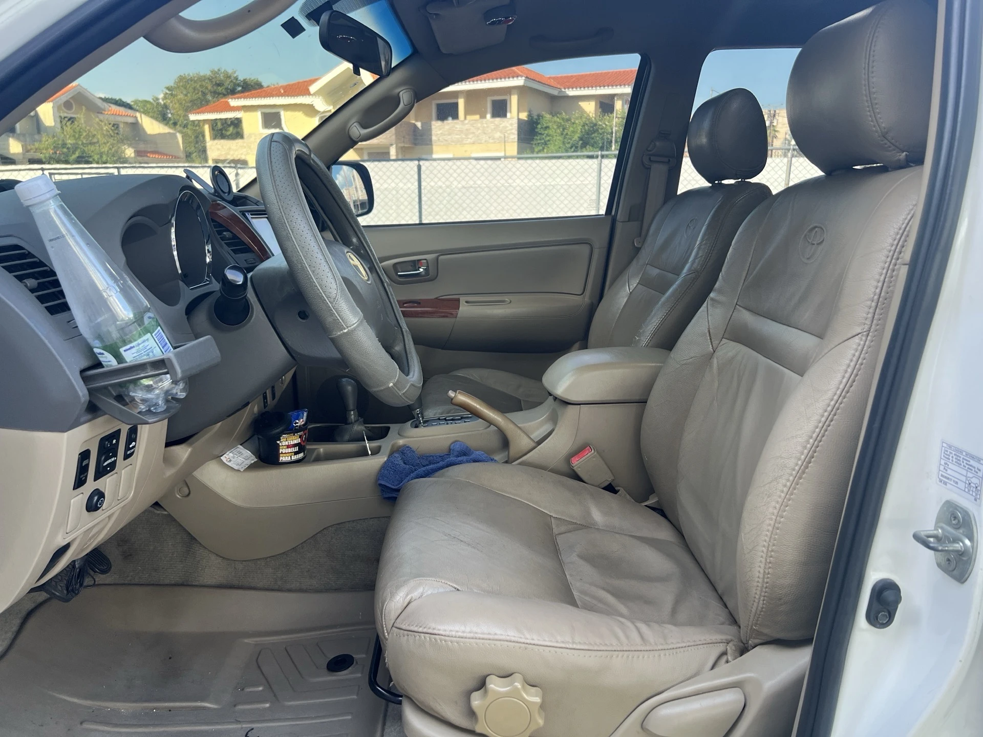 2010 Toyota Fortuner — photo 3