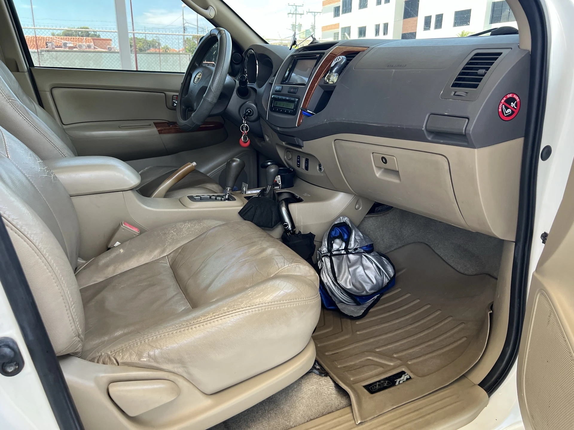 2010 Toyota Fortuner — photo 4