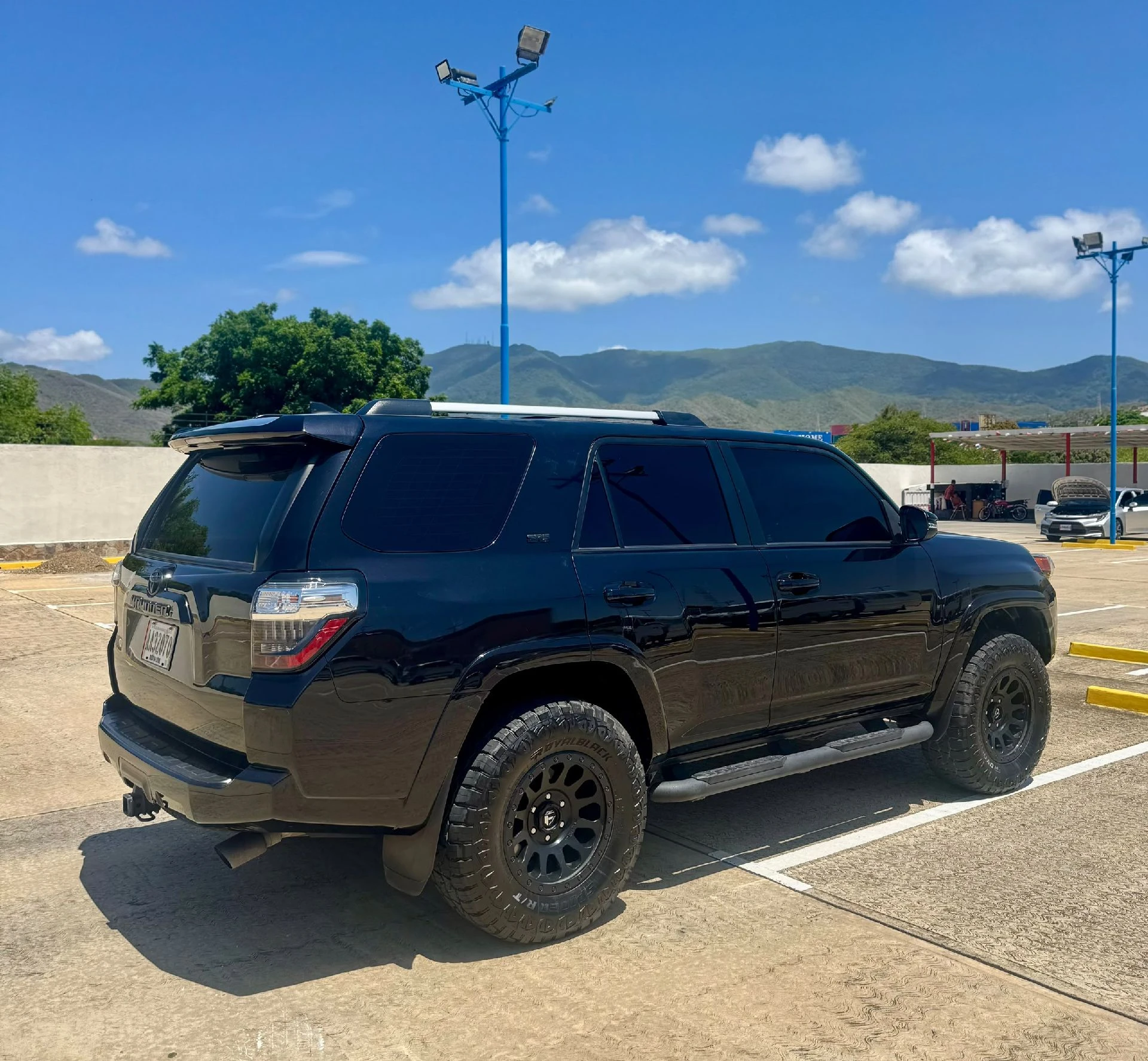 2023 Toyota 4Runner Sr5 premium — photo 2