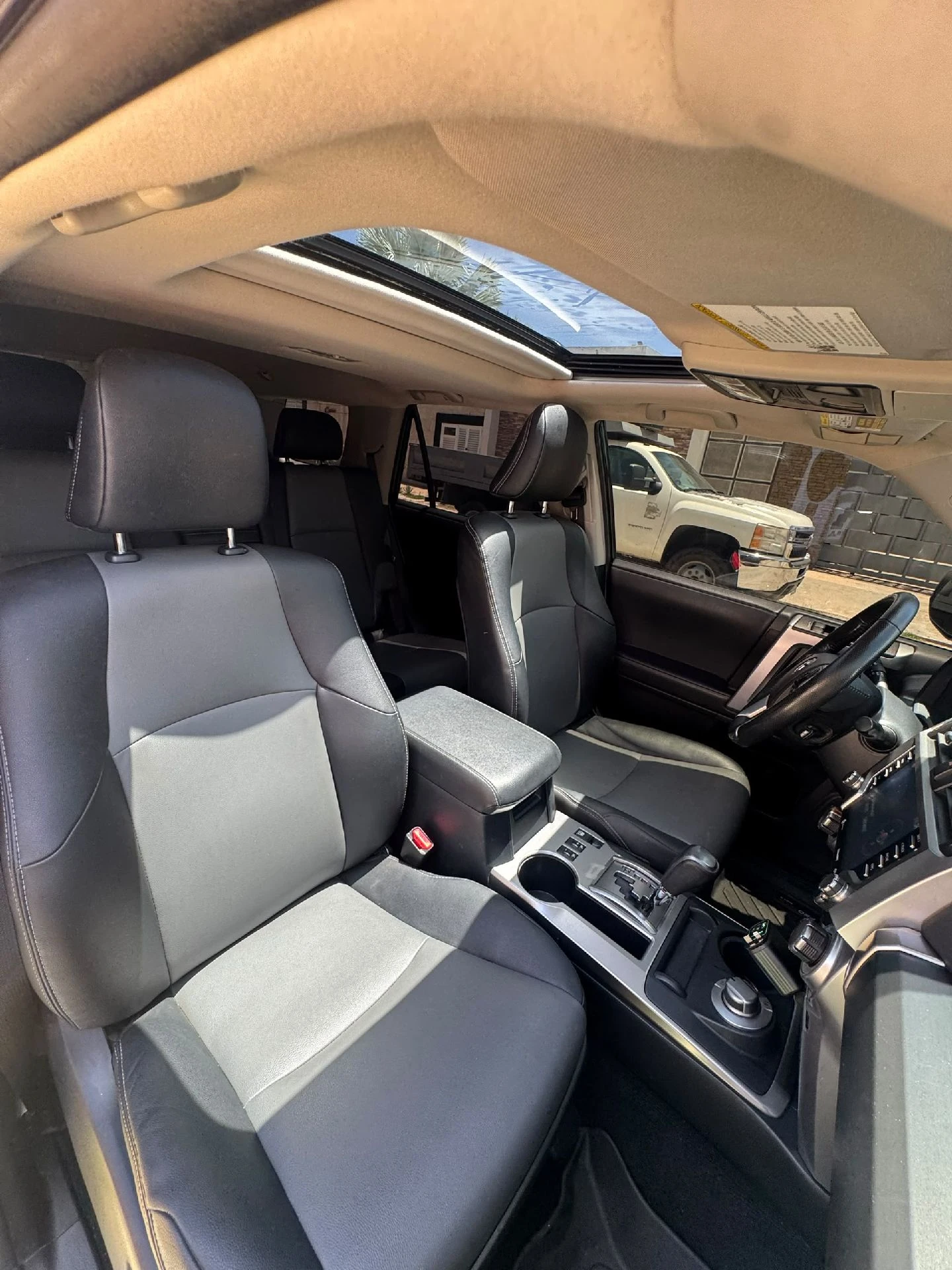 2023 Toyota 4Runner Sr5 premium — photo 8