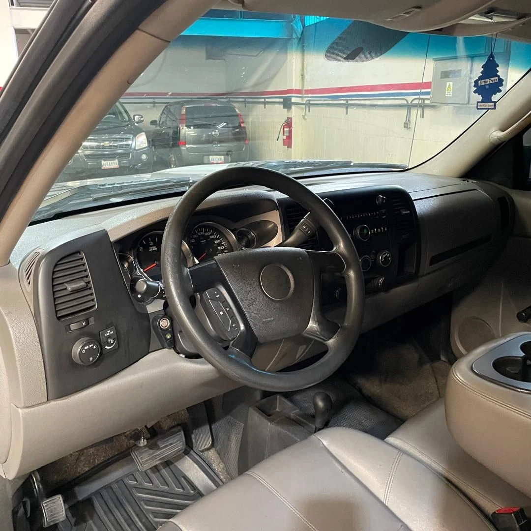 2012 Chevrolet 3500HD — photo 7