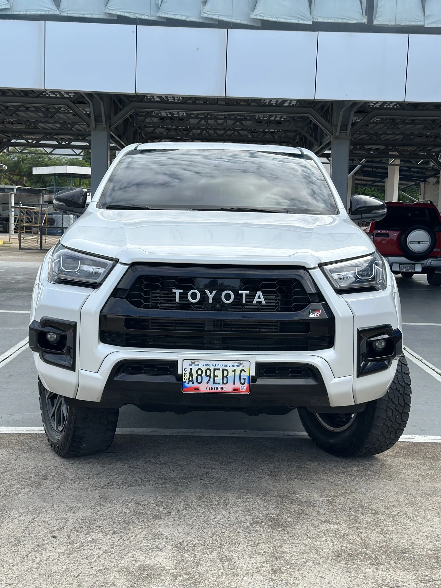 2023 Toyota Hilux GR — photo 2