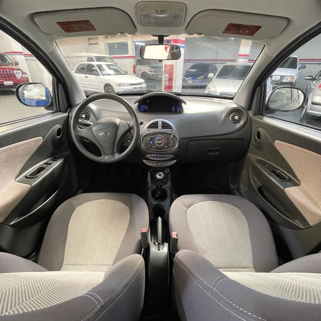 2015 Chery X1 — photo 2