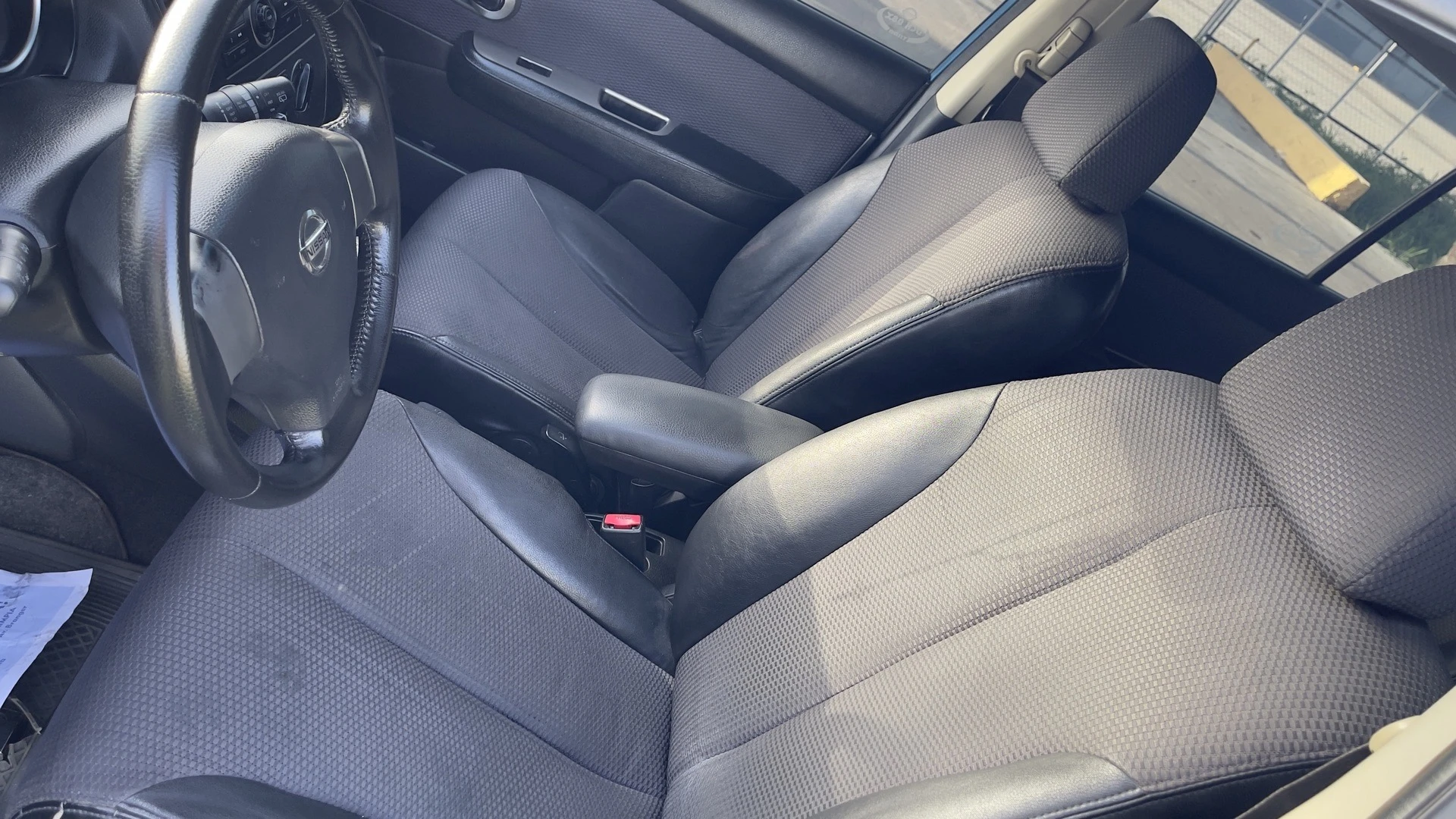 2007 Nissan Tiida Motor 1.8 sincrónico, caja de 6 velocidades. Full equipo — photo 9