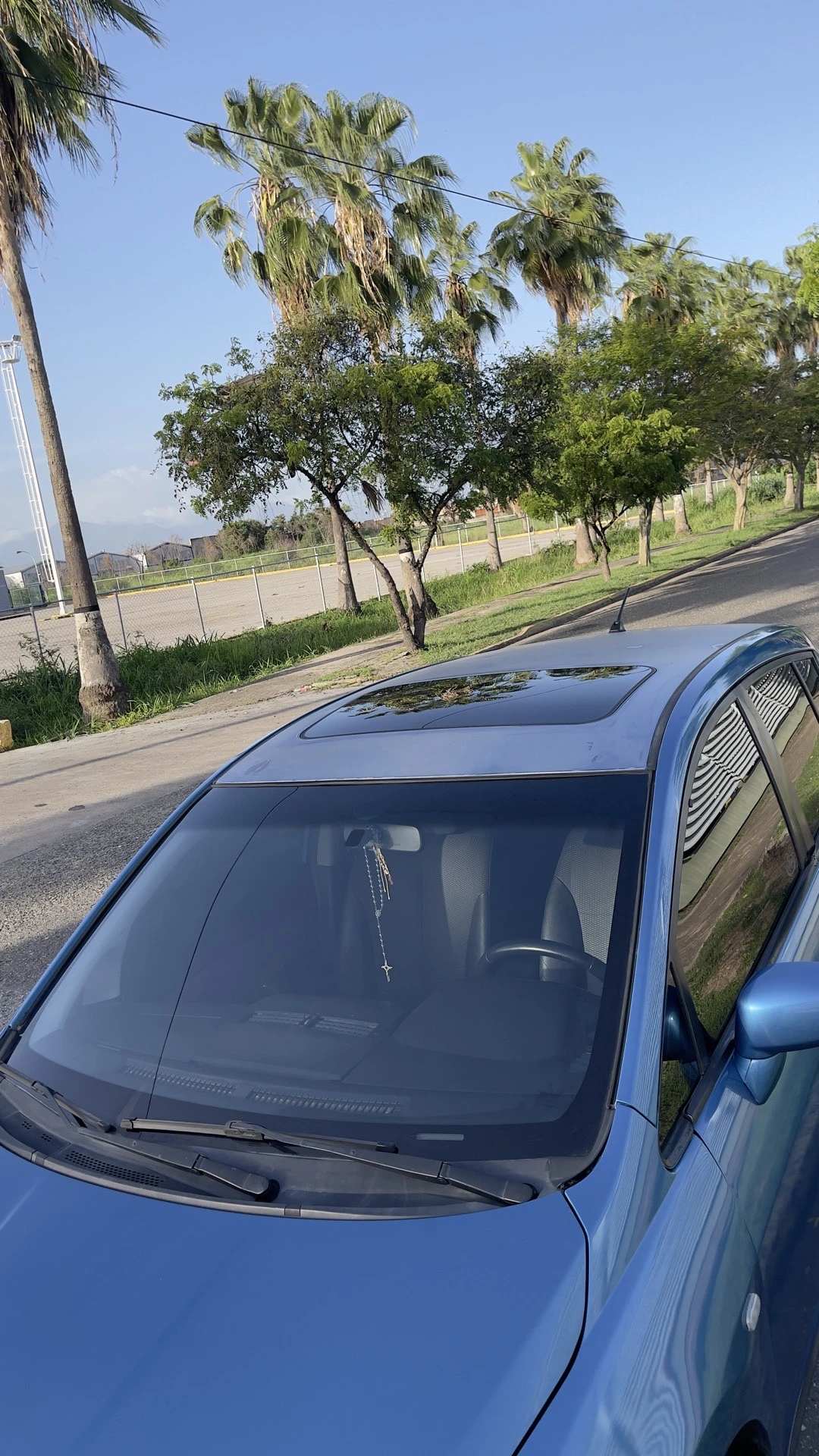 2007 Nissan Tiida Motor 1.8 sincrónico, caja de 6 velocidades. Full equipo — photo 12