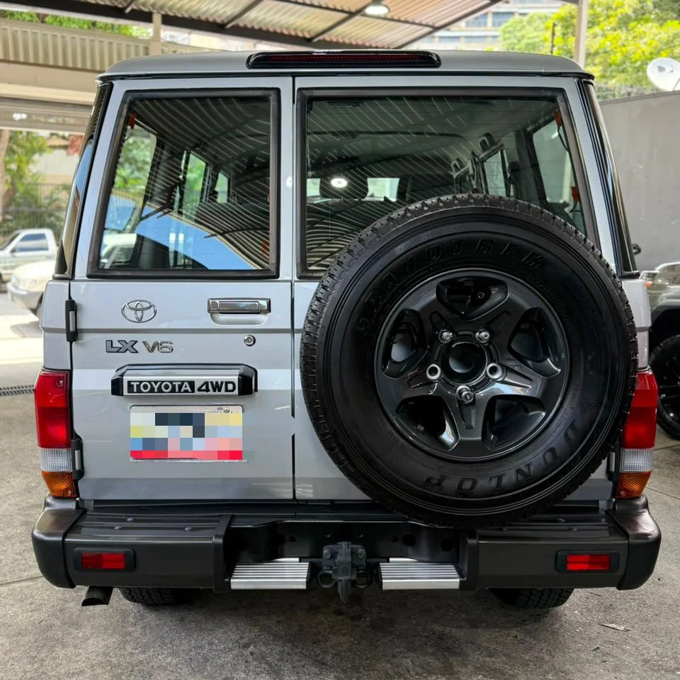 2025 Toyota Land Cruiser — photo 6