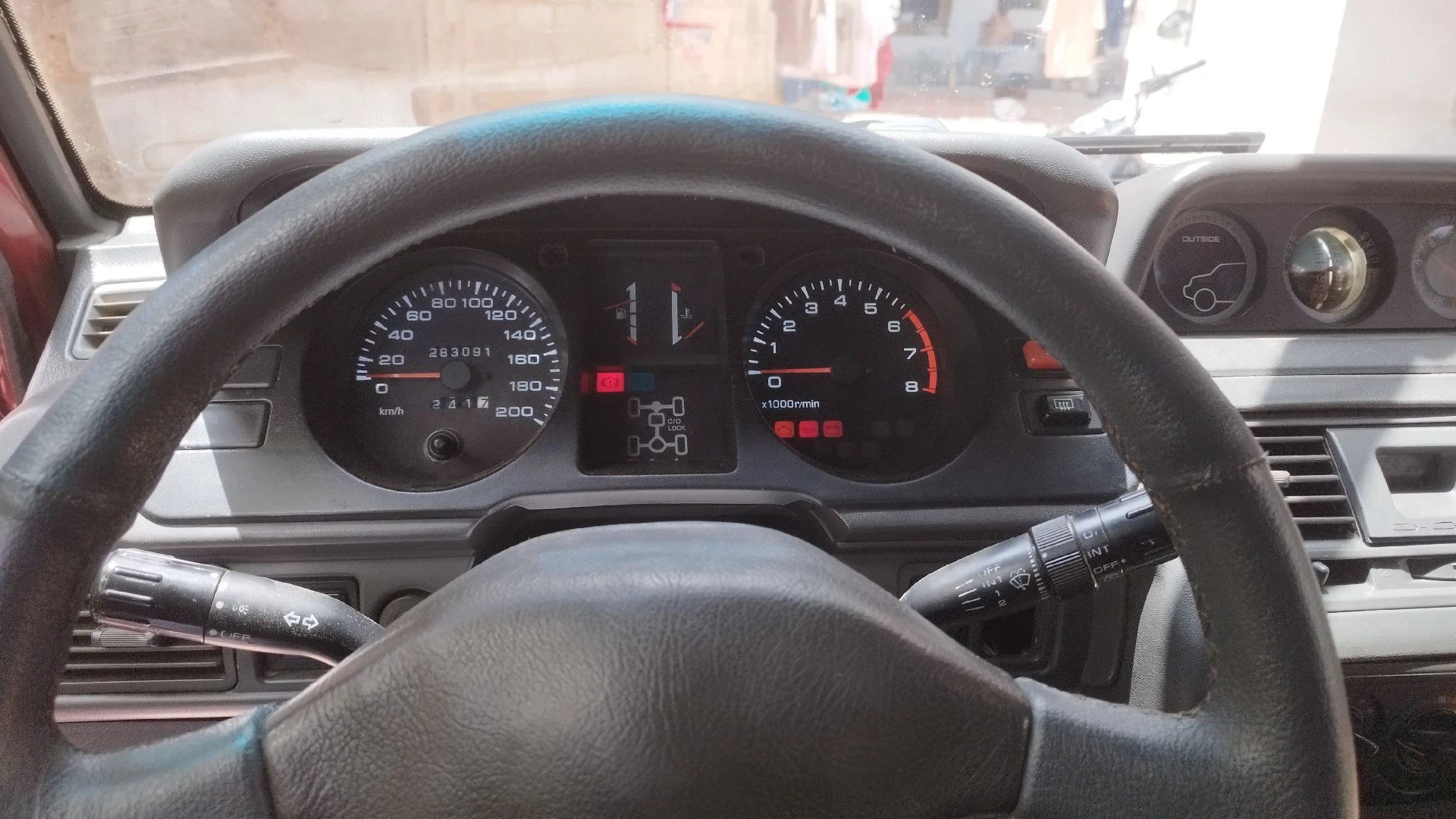 2005 Mitsubishi Montero Dakar — photo 9