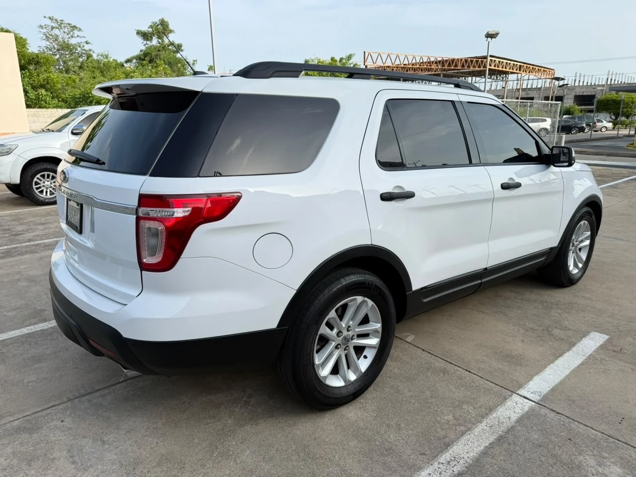 2011 Ford Explorer XLT — photo 7