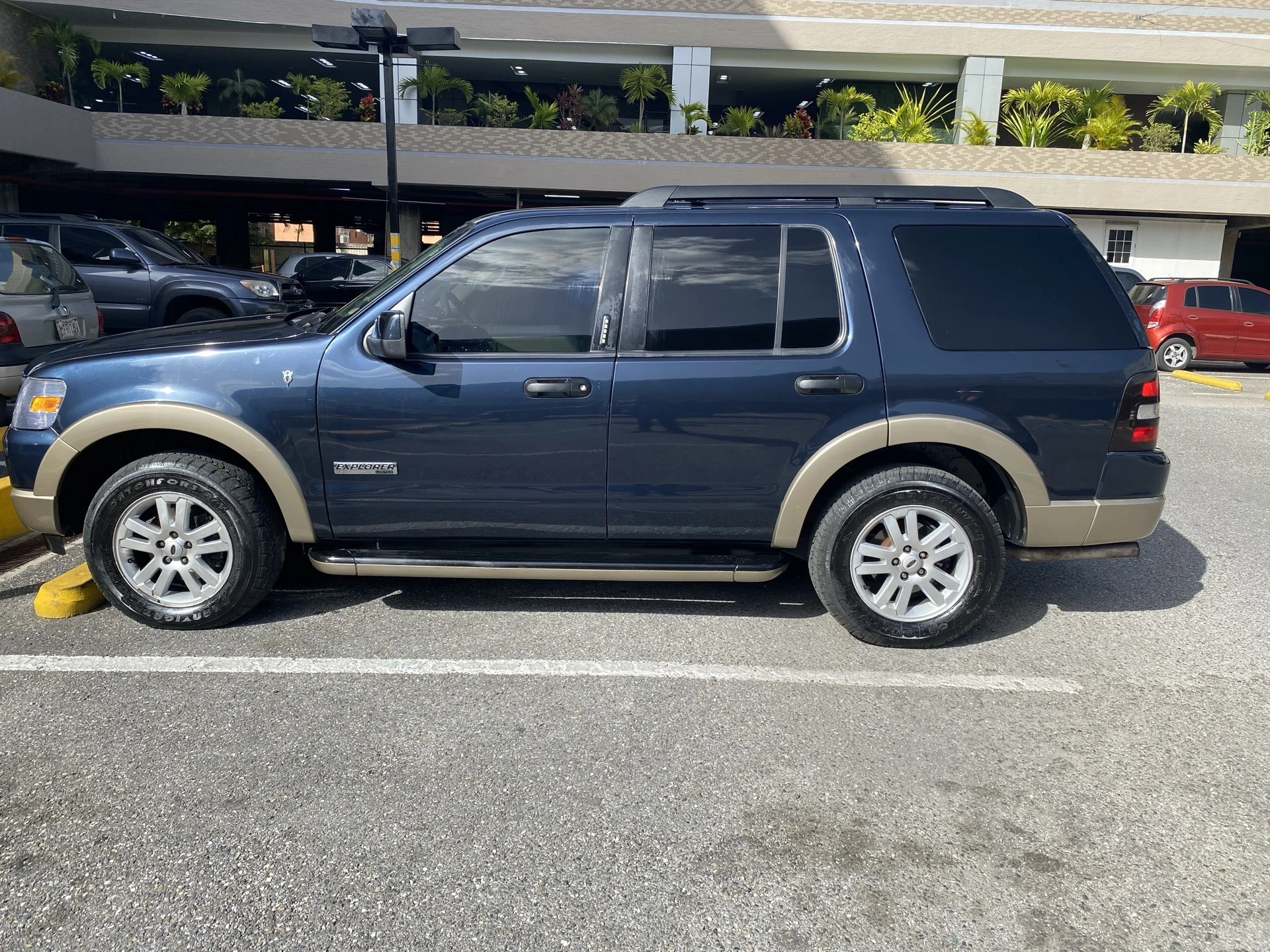 2009 Ford Explorer Eddi Bauer 8cil 4.6 3V — photo 2