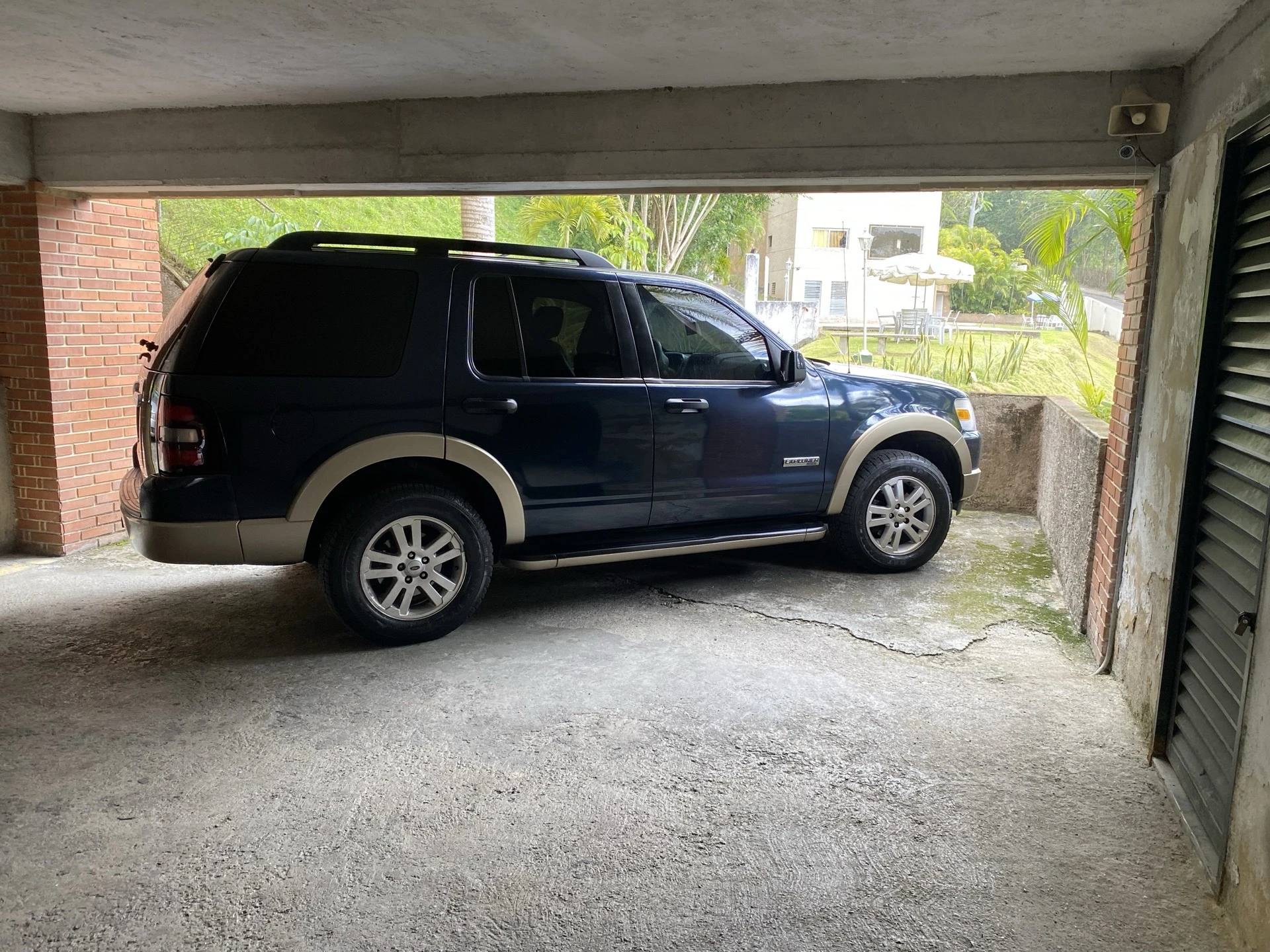 2009 Ford Explorer Eddi Bauer 8cil 4.6 3V — photo 4