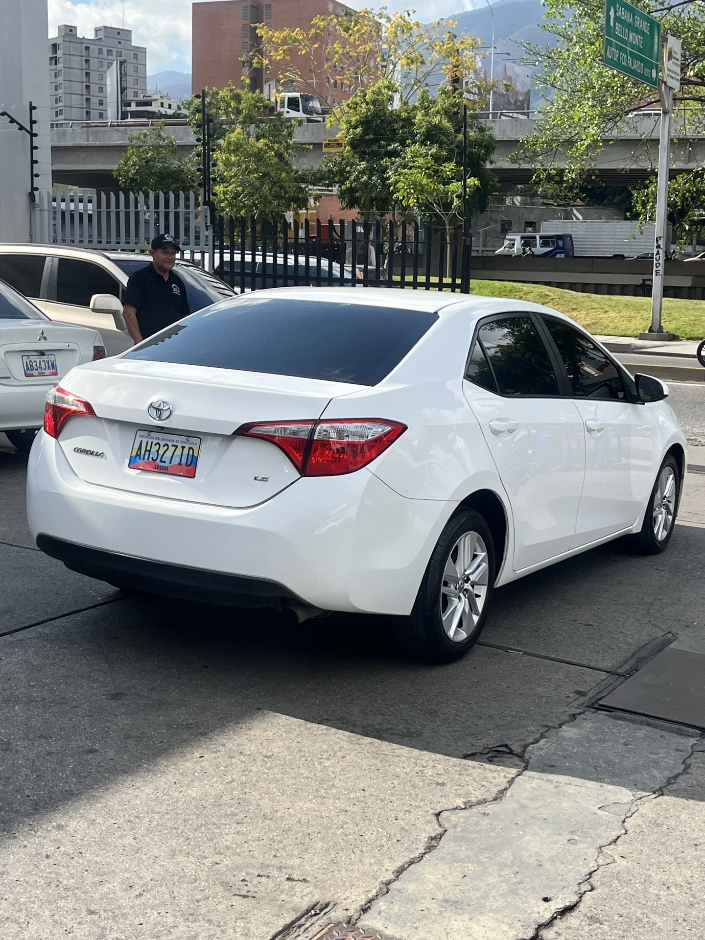 2015 Toyota Corolla LE — photo 7