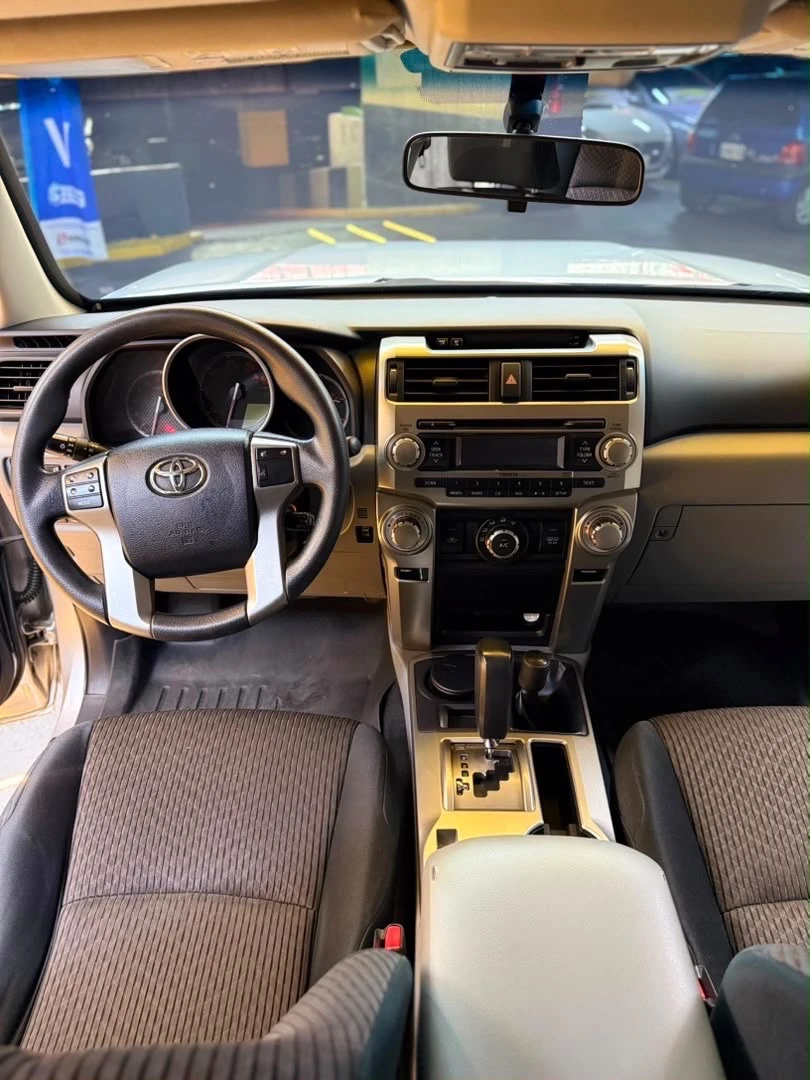 2011 Toyota 4Runner SR5 — foto 6