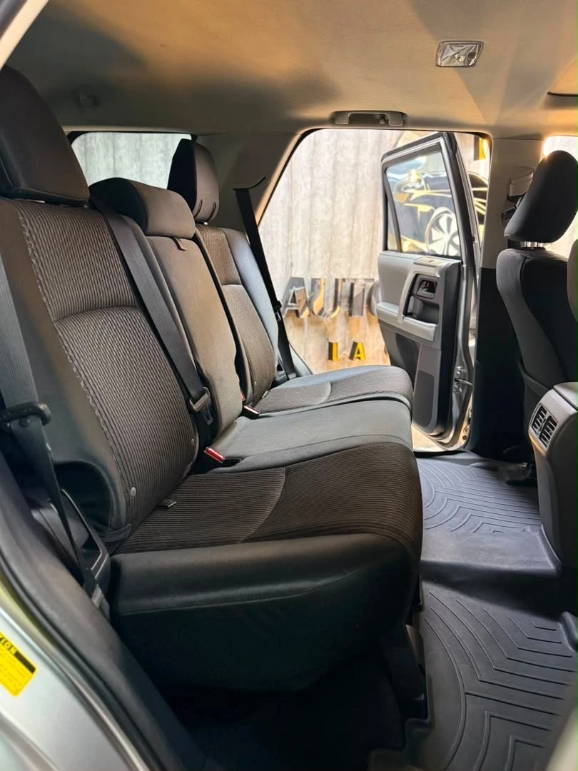 2011 Toyota 4Runner SR5 — foto 9