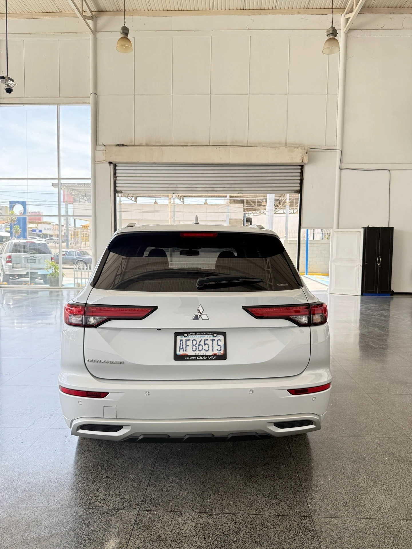 2025 Mitsubishi Outlander GLS full equipo — foto 10