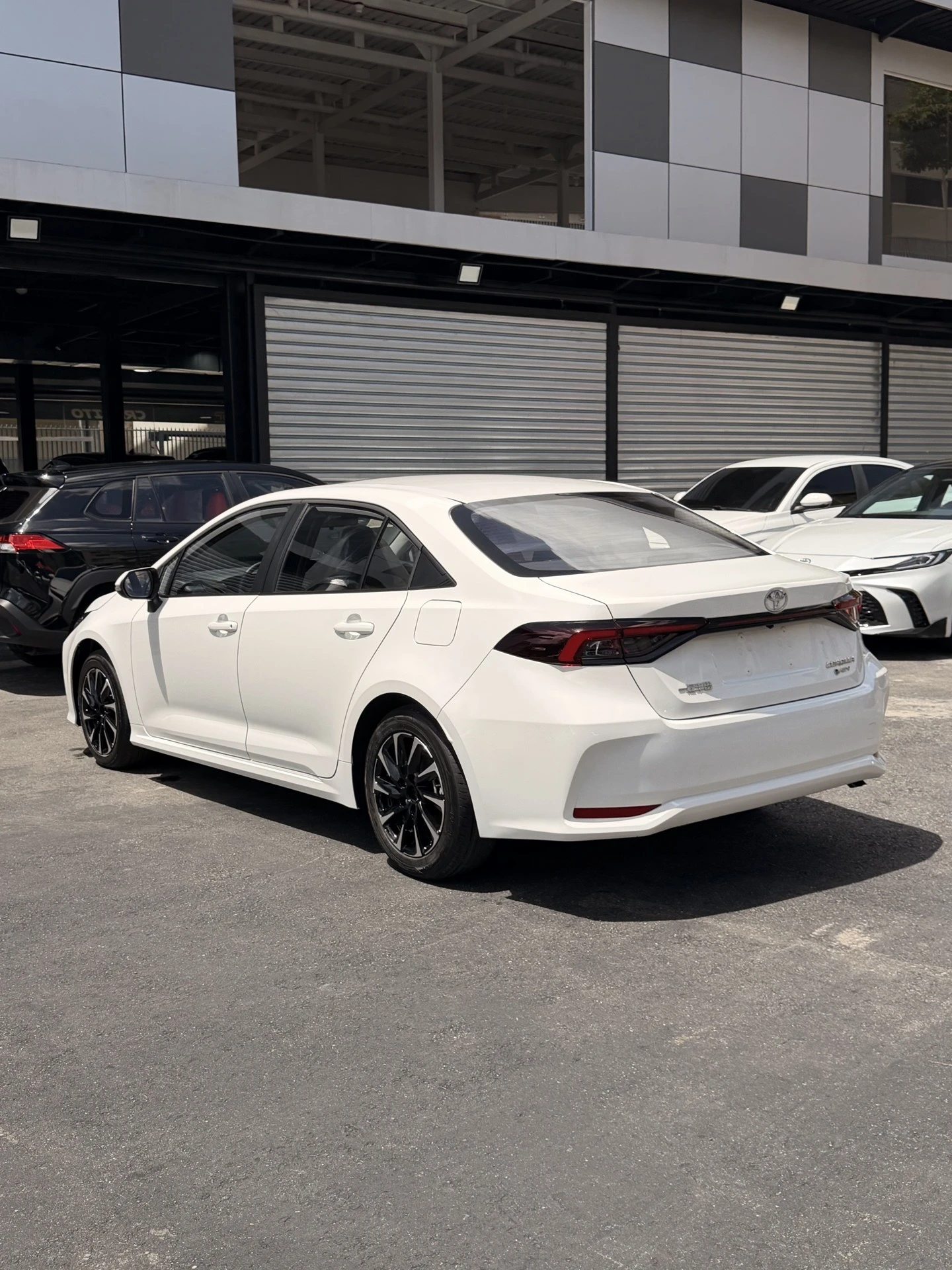2026 Toyota Corolla Hybrid — foto 8