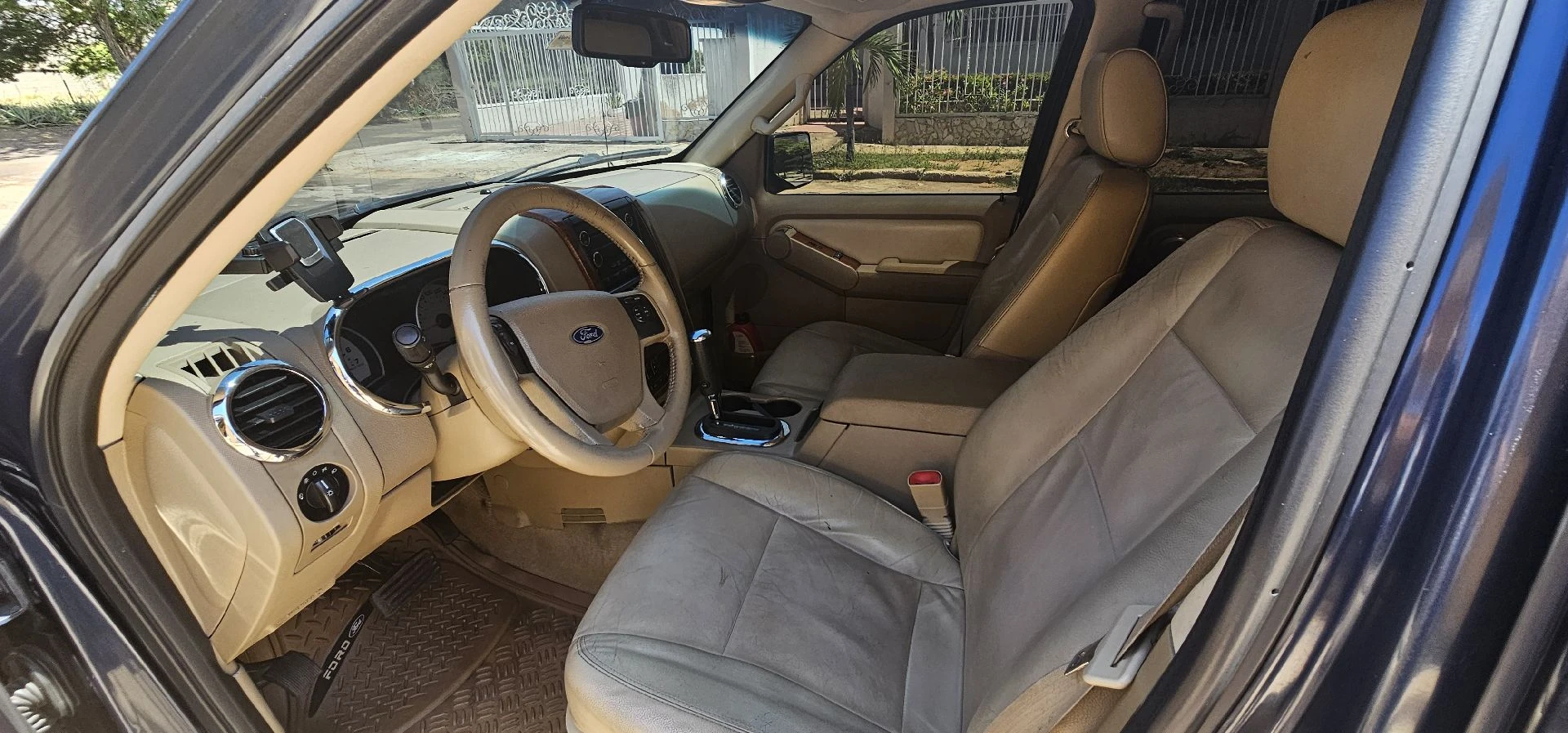 2008 Ford Explorer Eddie Bauer — foto 5