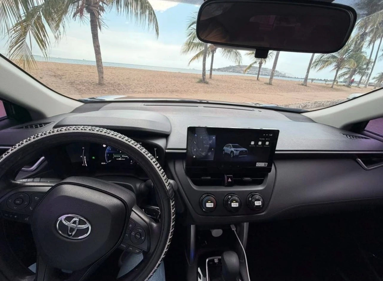 2025 Toyota Corolla Cross — foto 4