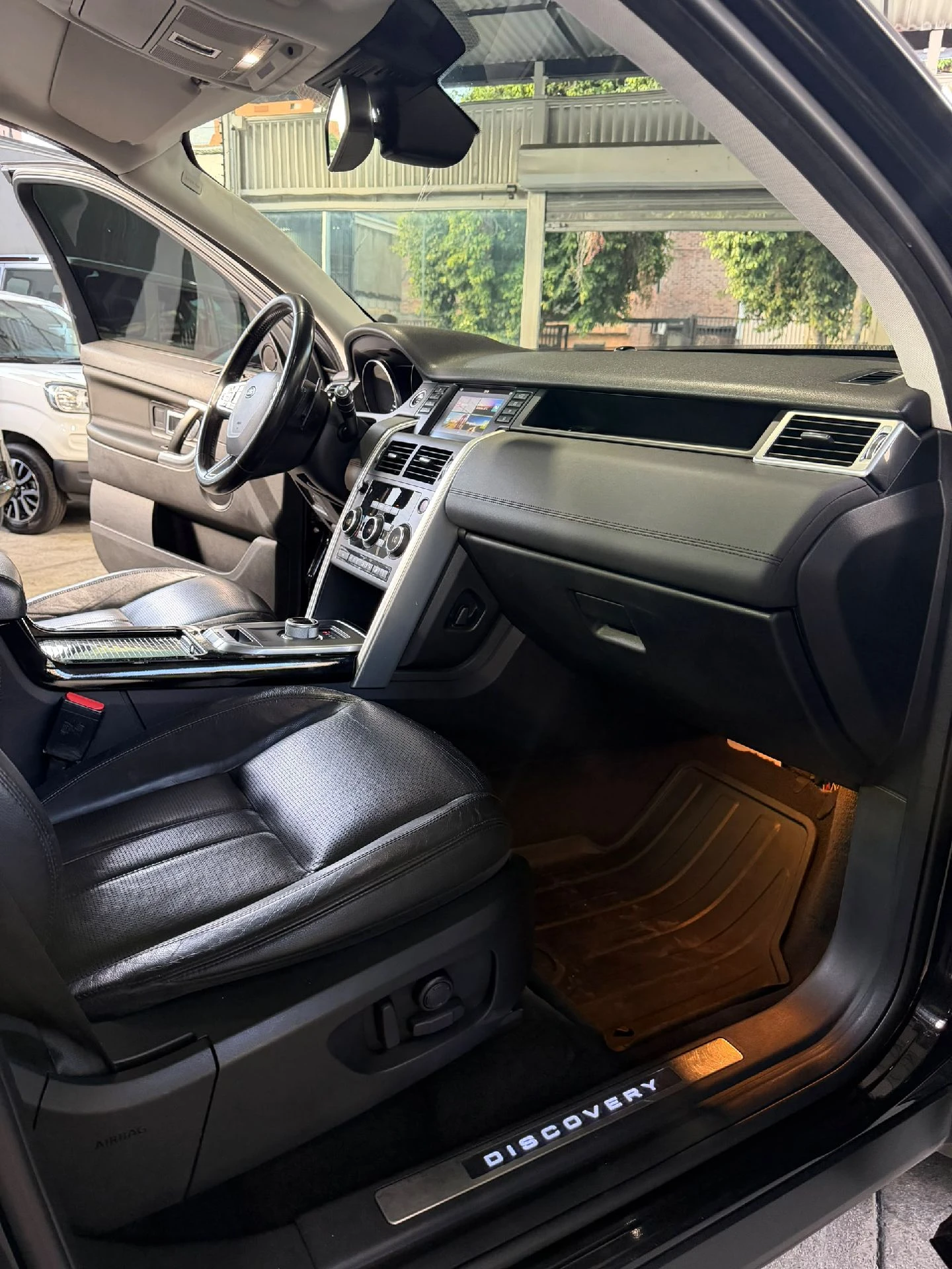 2016 Land Rover Discovery Sport — foto 4