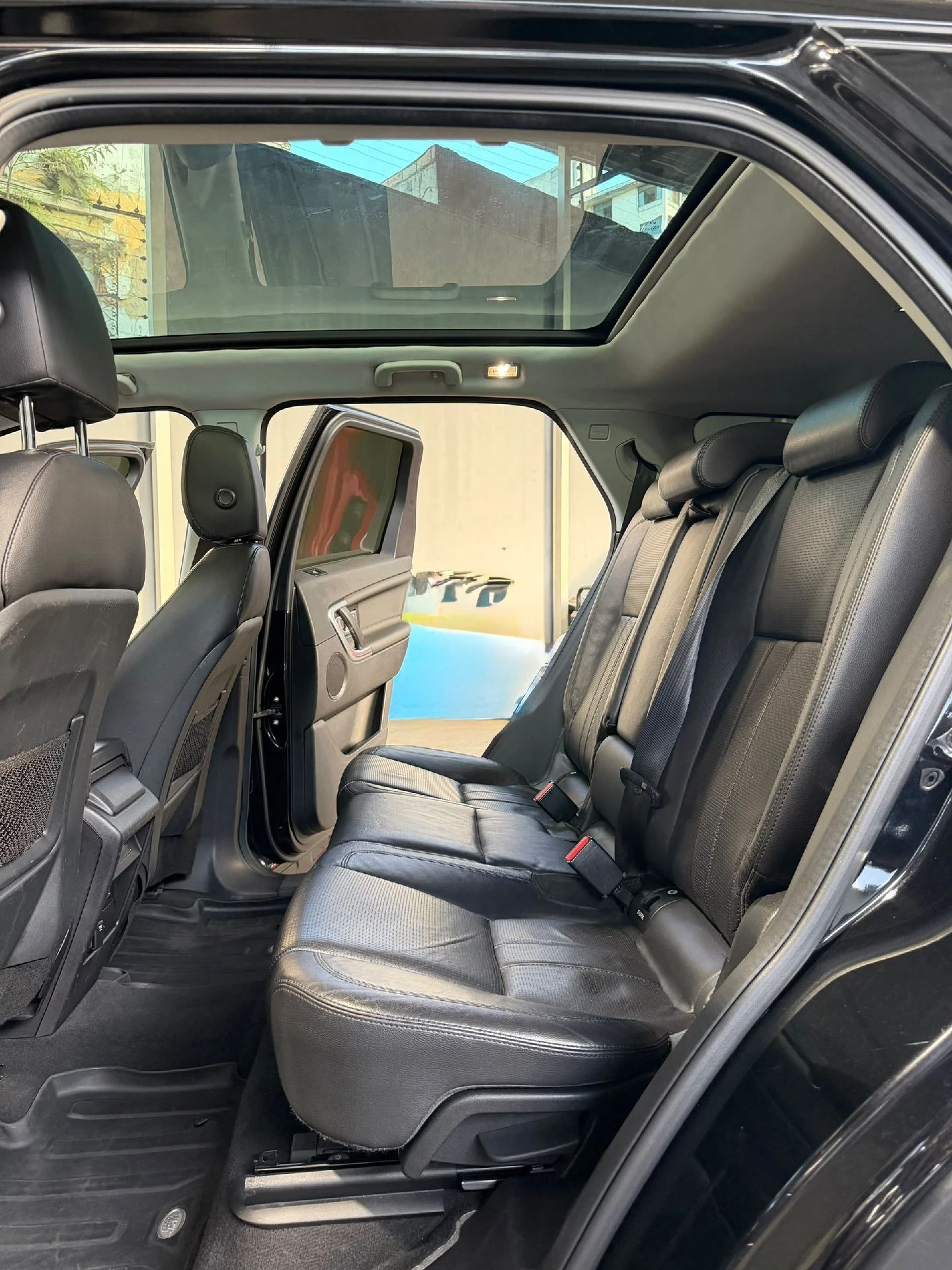 2016 Land Rover Discovery Sport — foto 6