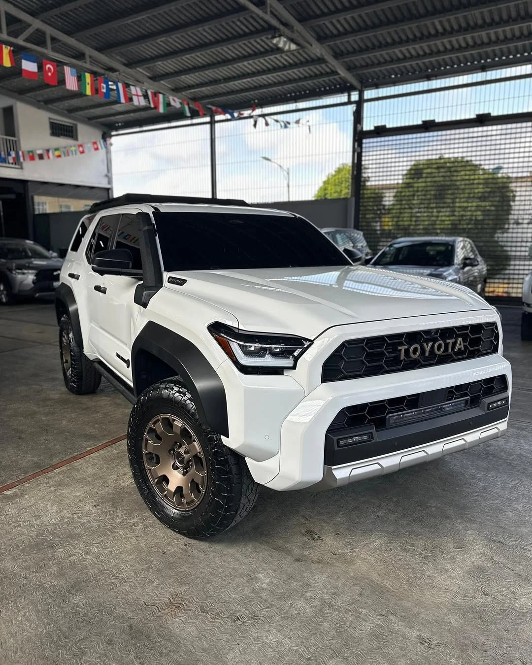 2025 Toyota 4Runner Trailhunter / Al cash 💰 — foto 2