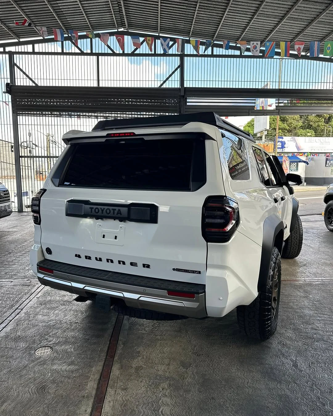2025 Toyota 4Runner Trailhunter / Al cash 💰 — foto 4
