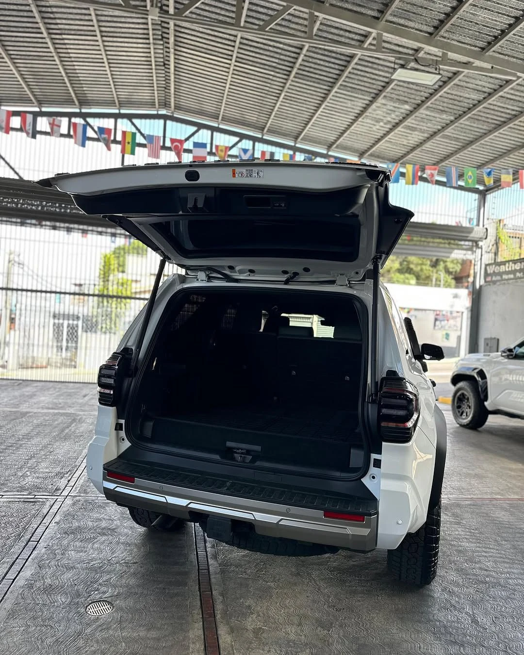 2025 Toyota 4Runner Trailhunter / Al cash 💰 — foto 5