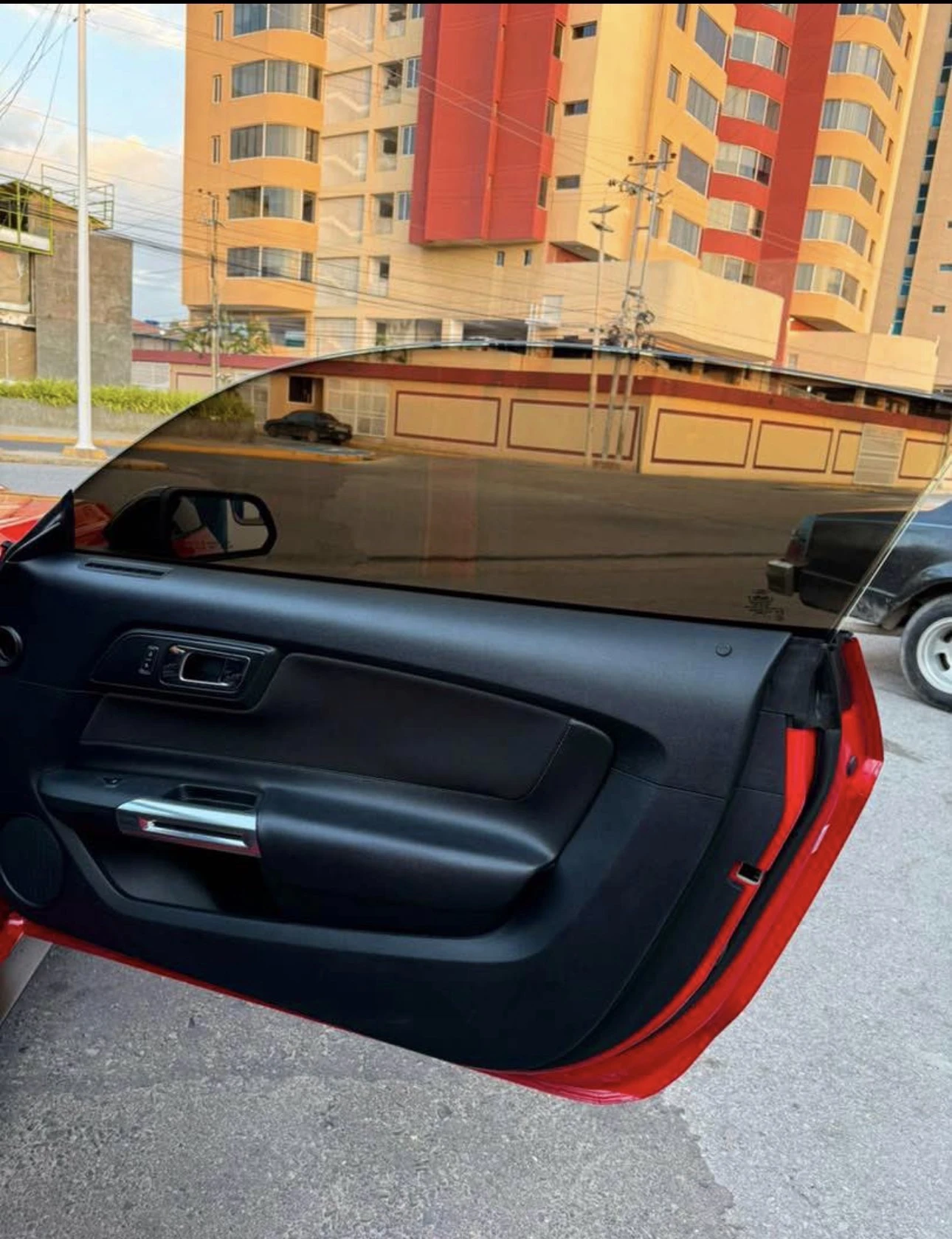 2016 Ford Mustang V6 — foto 3