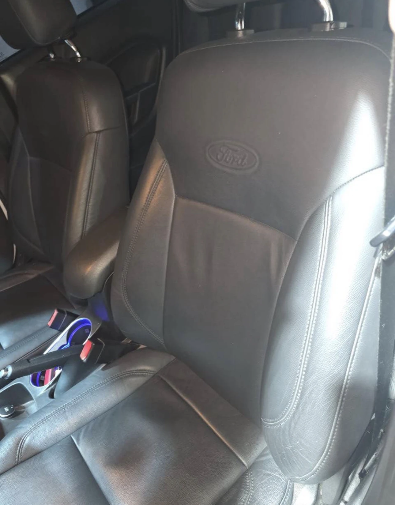 2016 Ford Fiesta Titanium — foto 3