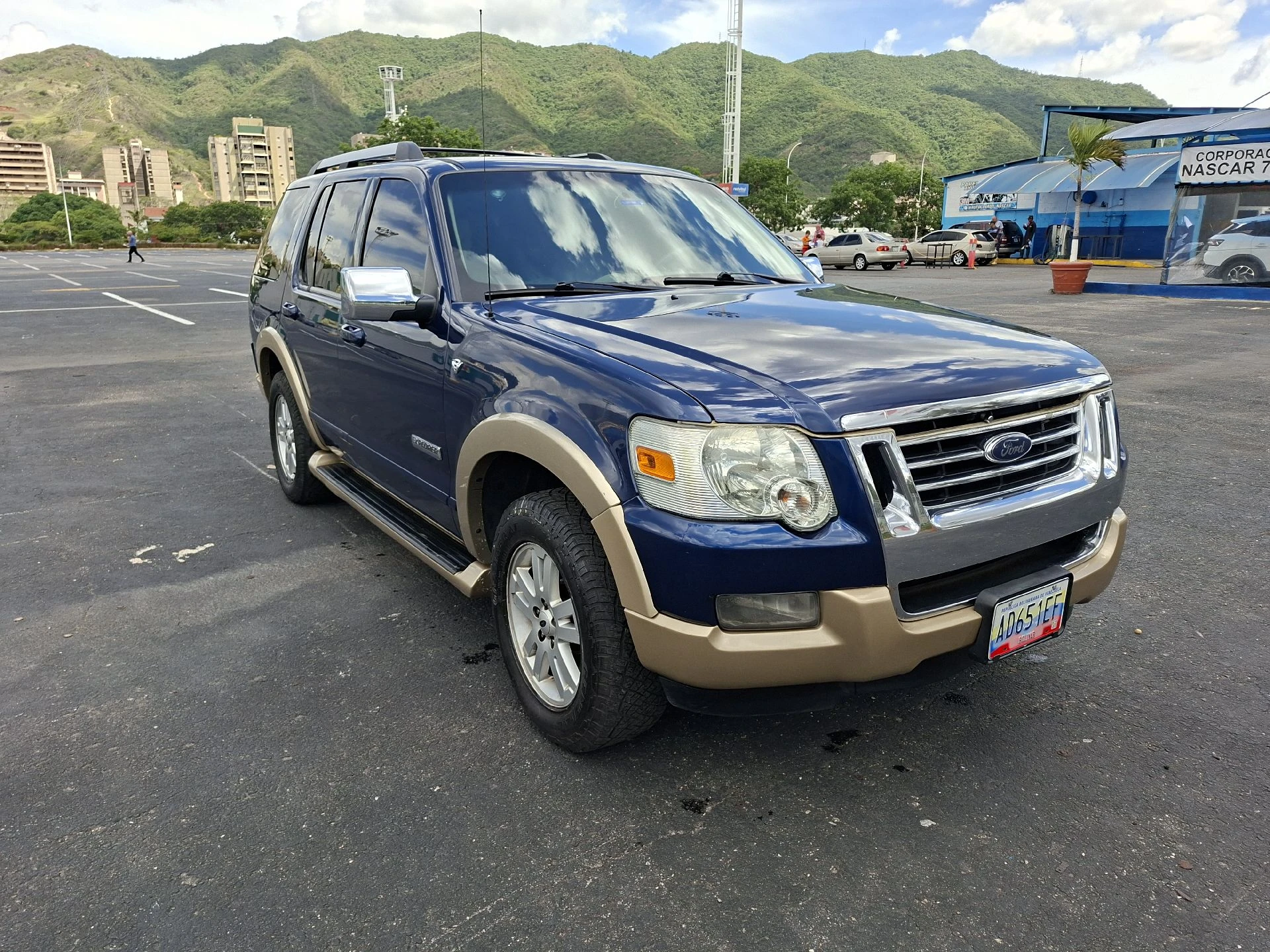 2007 Ford Explorer Eddie Bauer 4x4 — foto 3