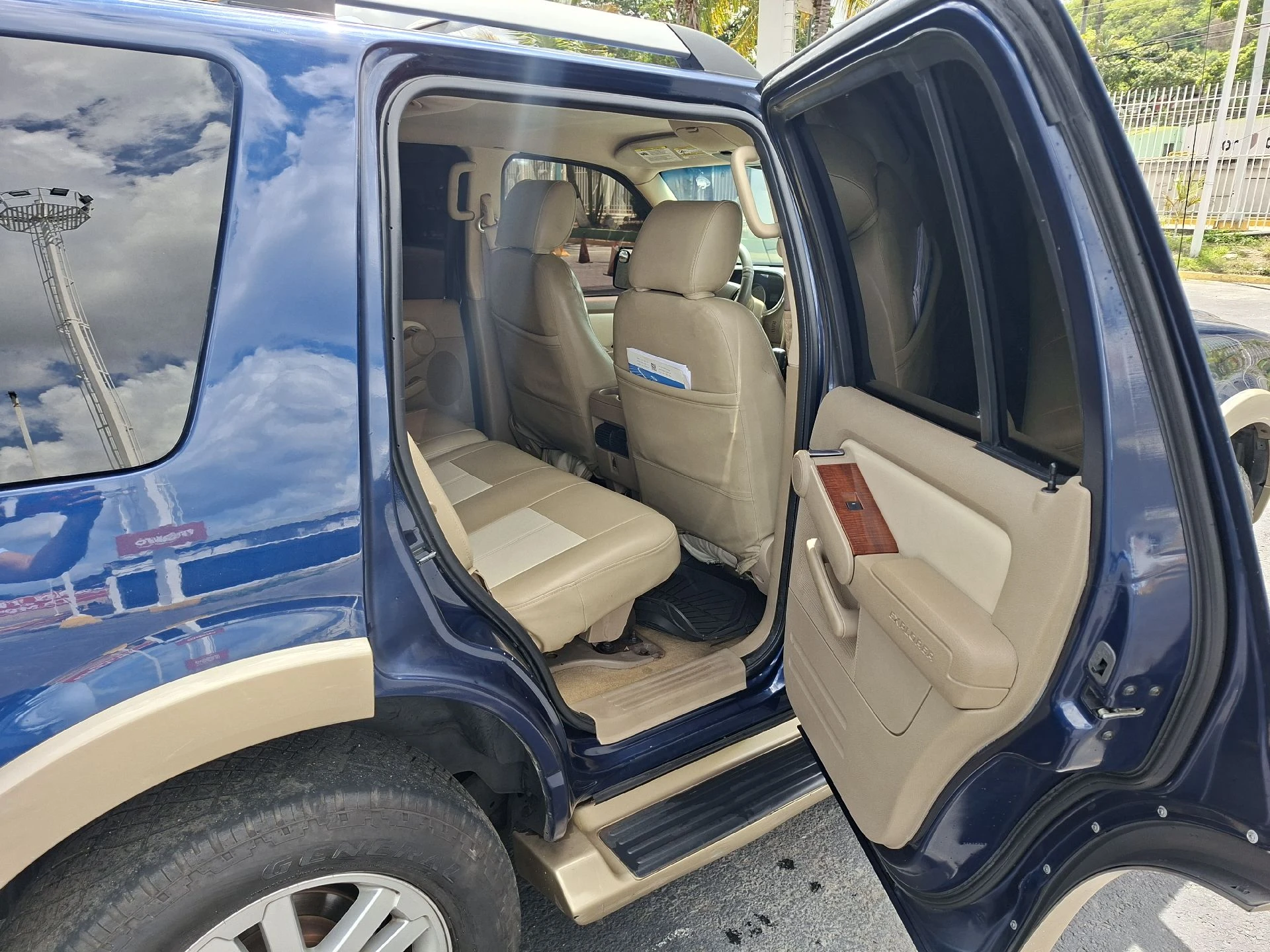 2007 Ford Explorer Eddie Bauer 4x4 — foto 12