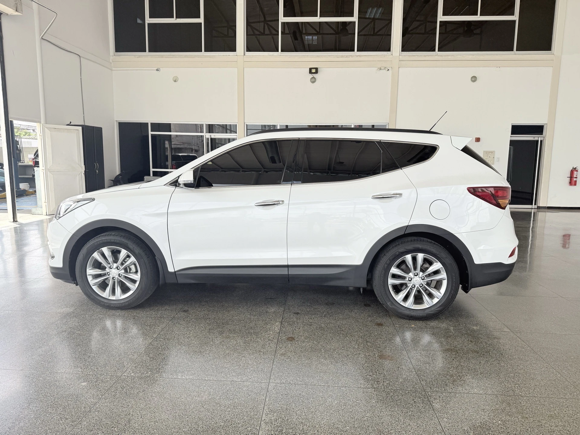 2017 Hyundai Santa Fe — foto 3