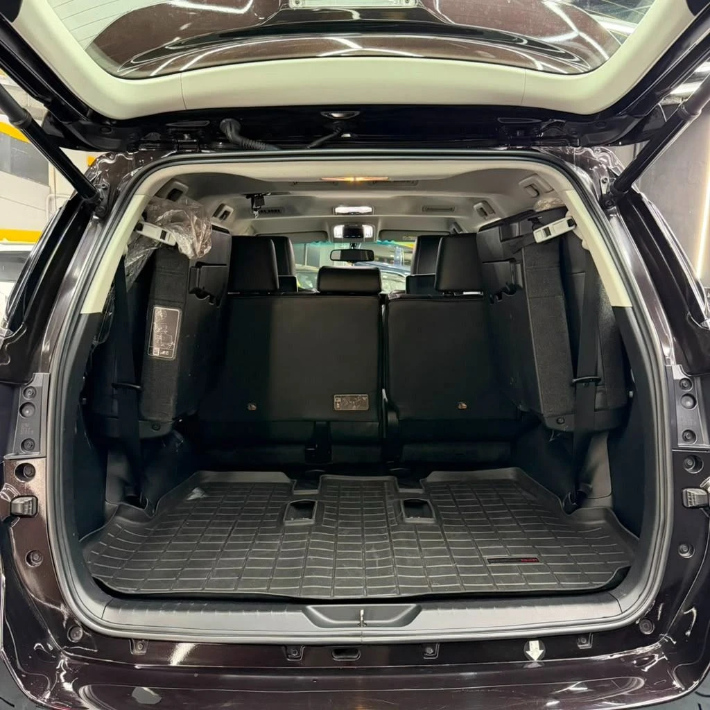2023 Toyota Fortuner Dubai VXR+ — foto 4