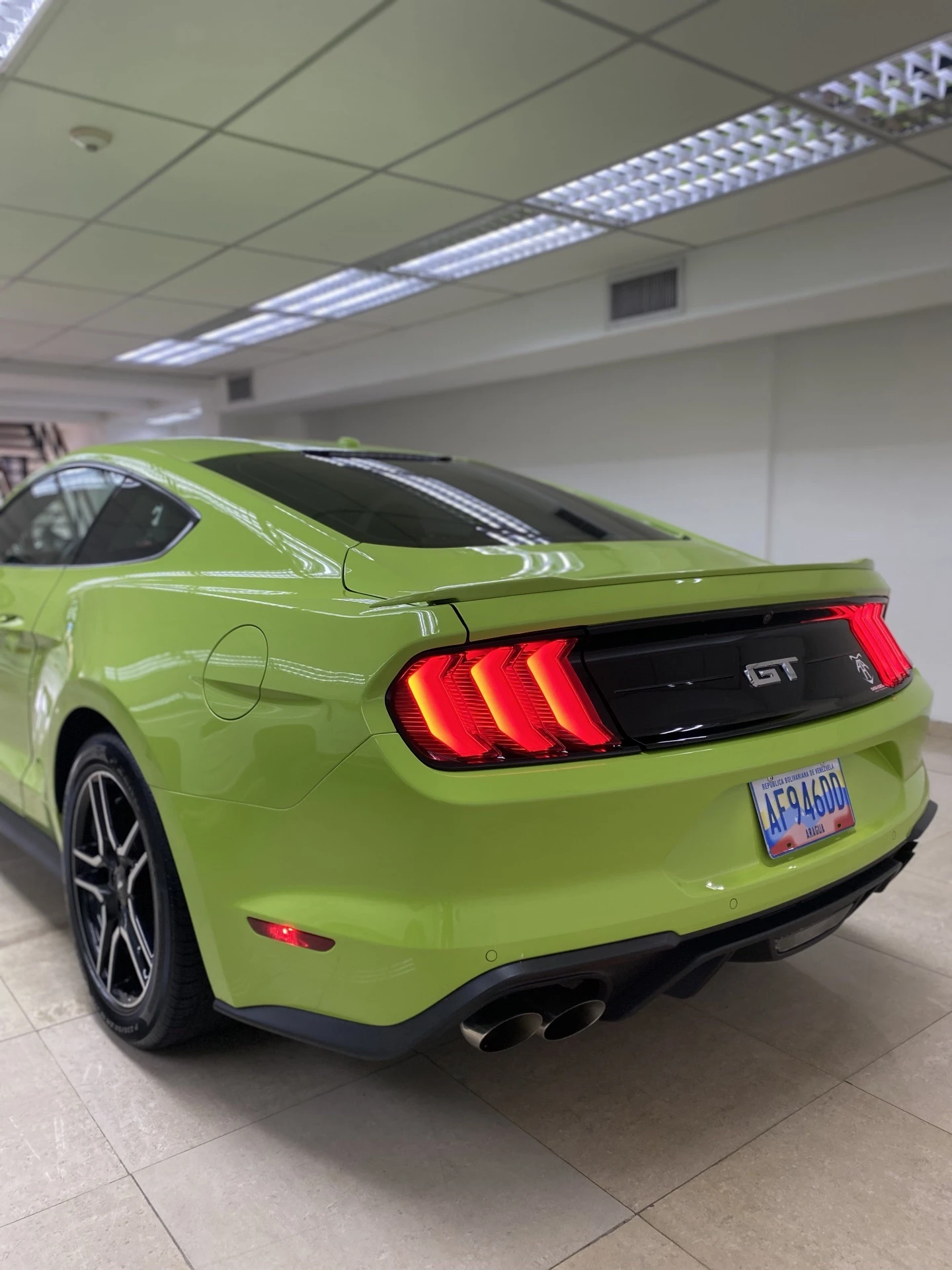 2020 Ford Mustang GT — foto 5