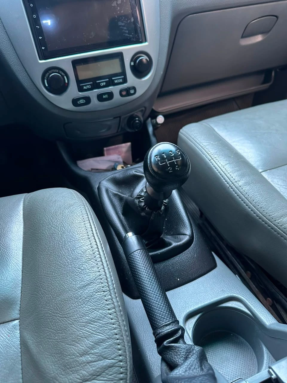 2012 Chevrolet Optra — foto 4