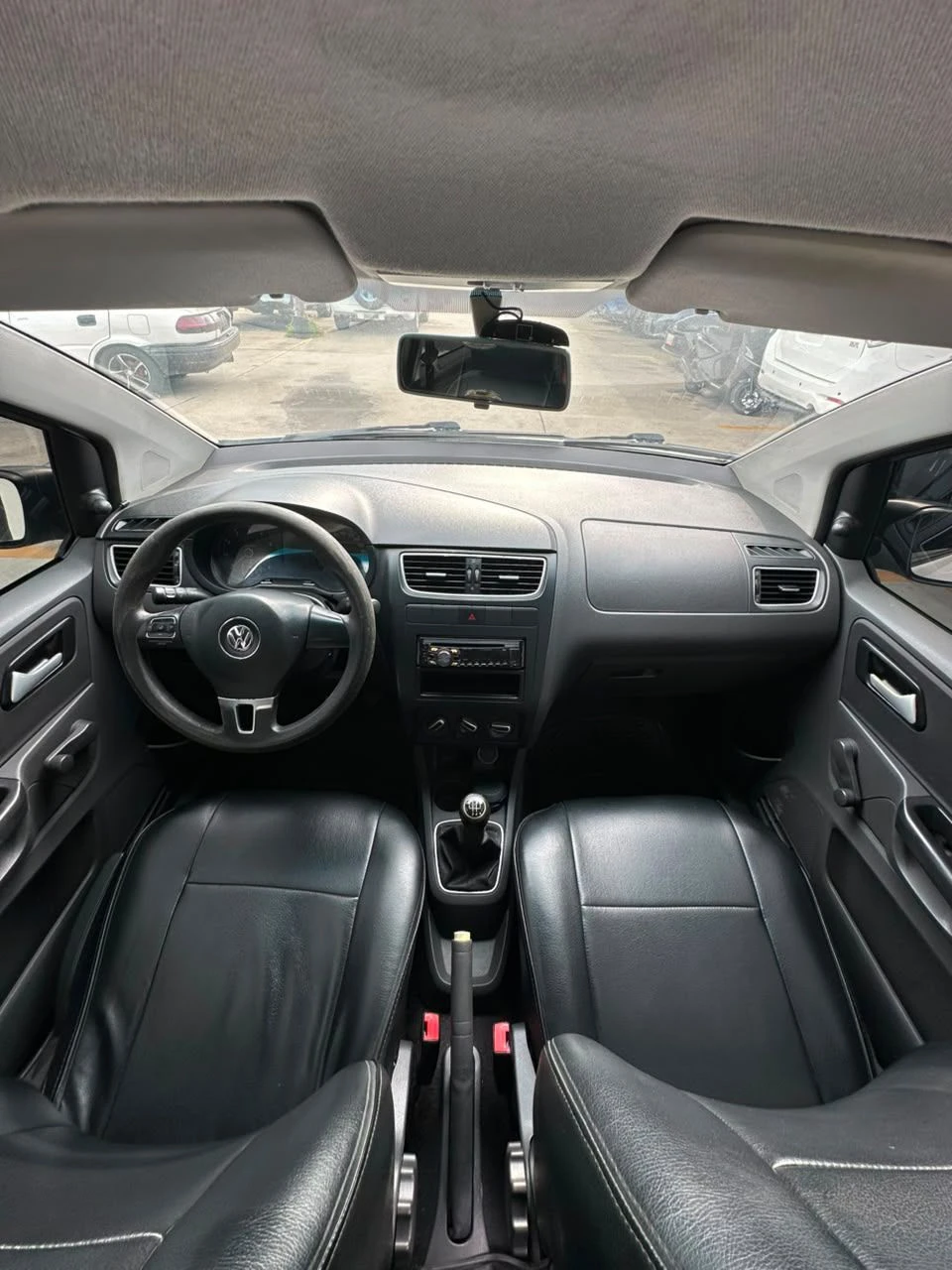 2013 Volkswagen Spacefox Sedan — foto 6