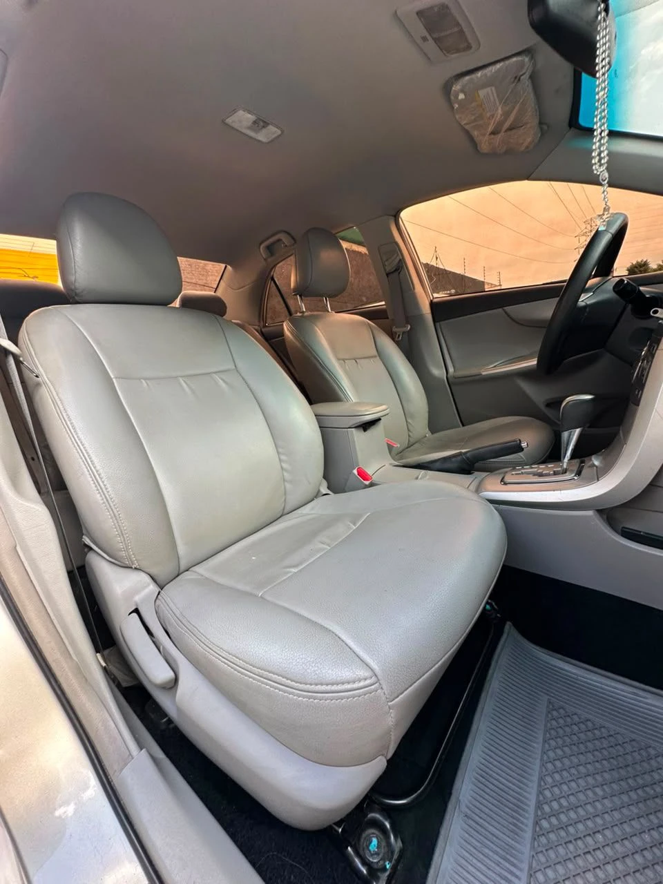 2012 Toyota Corolla Gli — foto 2