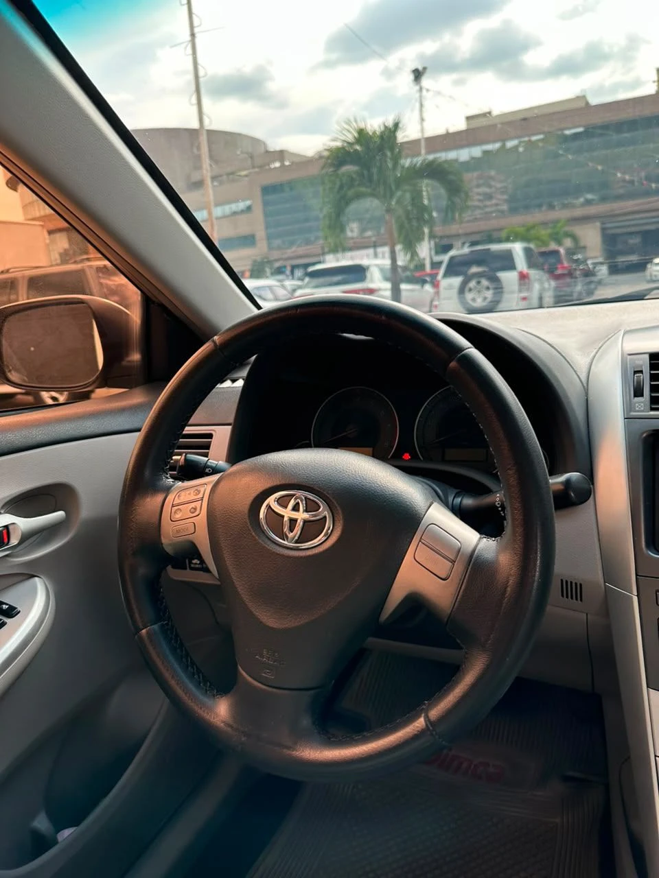 2012 Toyota Corolla Gli — foto 4