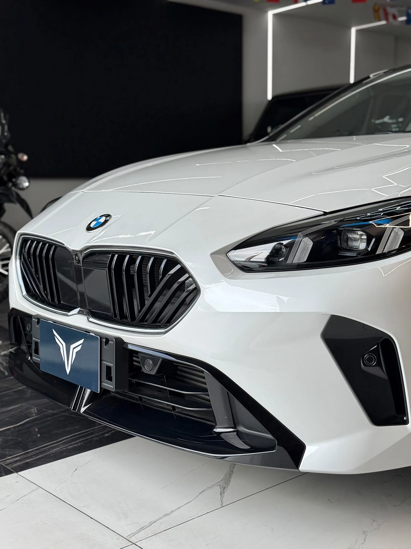 2025 BMW 225L — foto 6