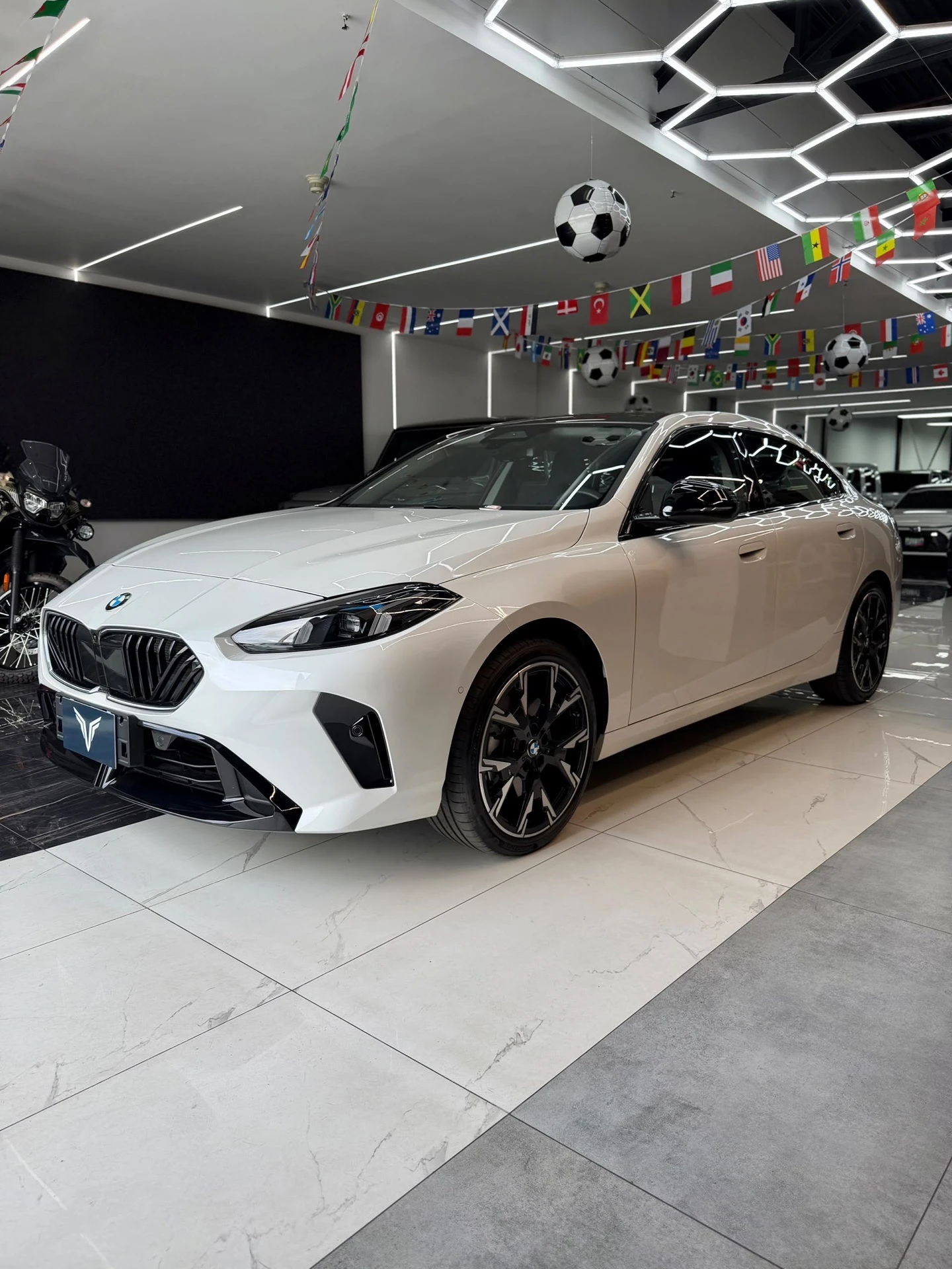 2025 BMW 225L — foto 9