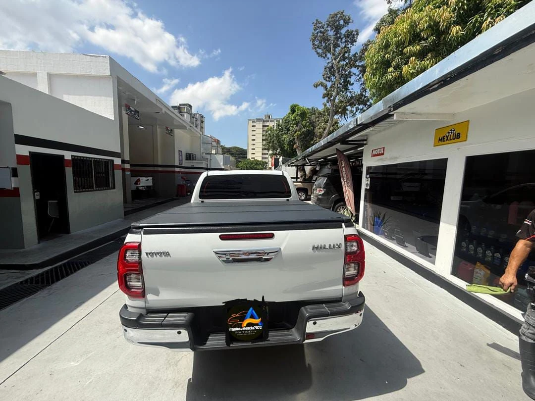 2024 Toyota Hilux 2.7 — foto 2