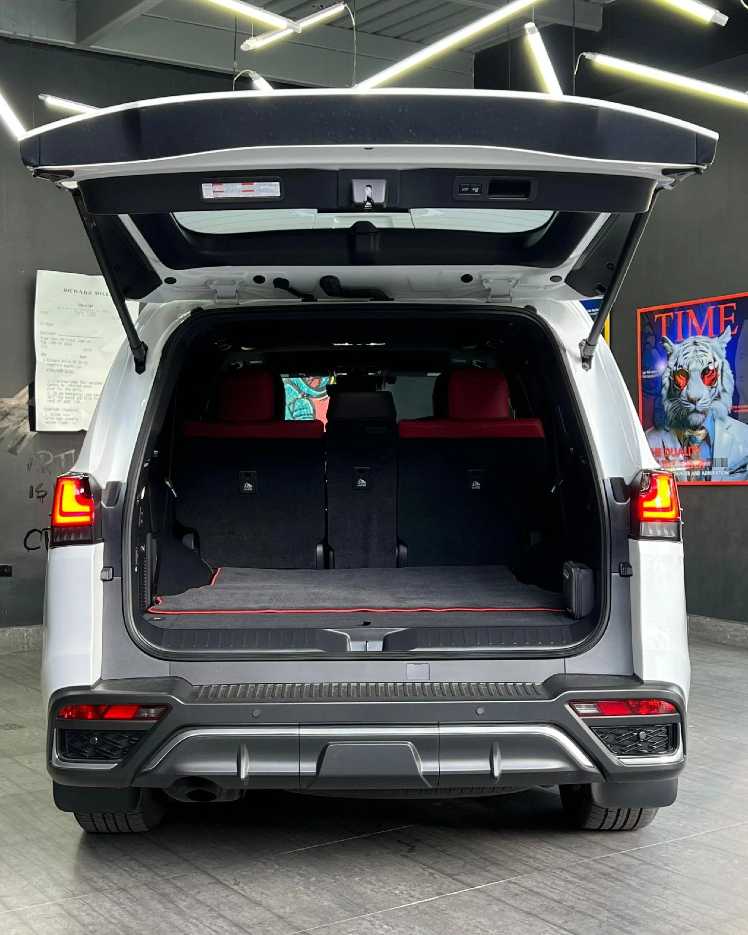 2025 Lexus LX 600 F Sport — foto 18