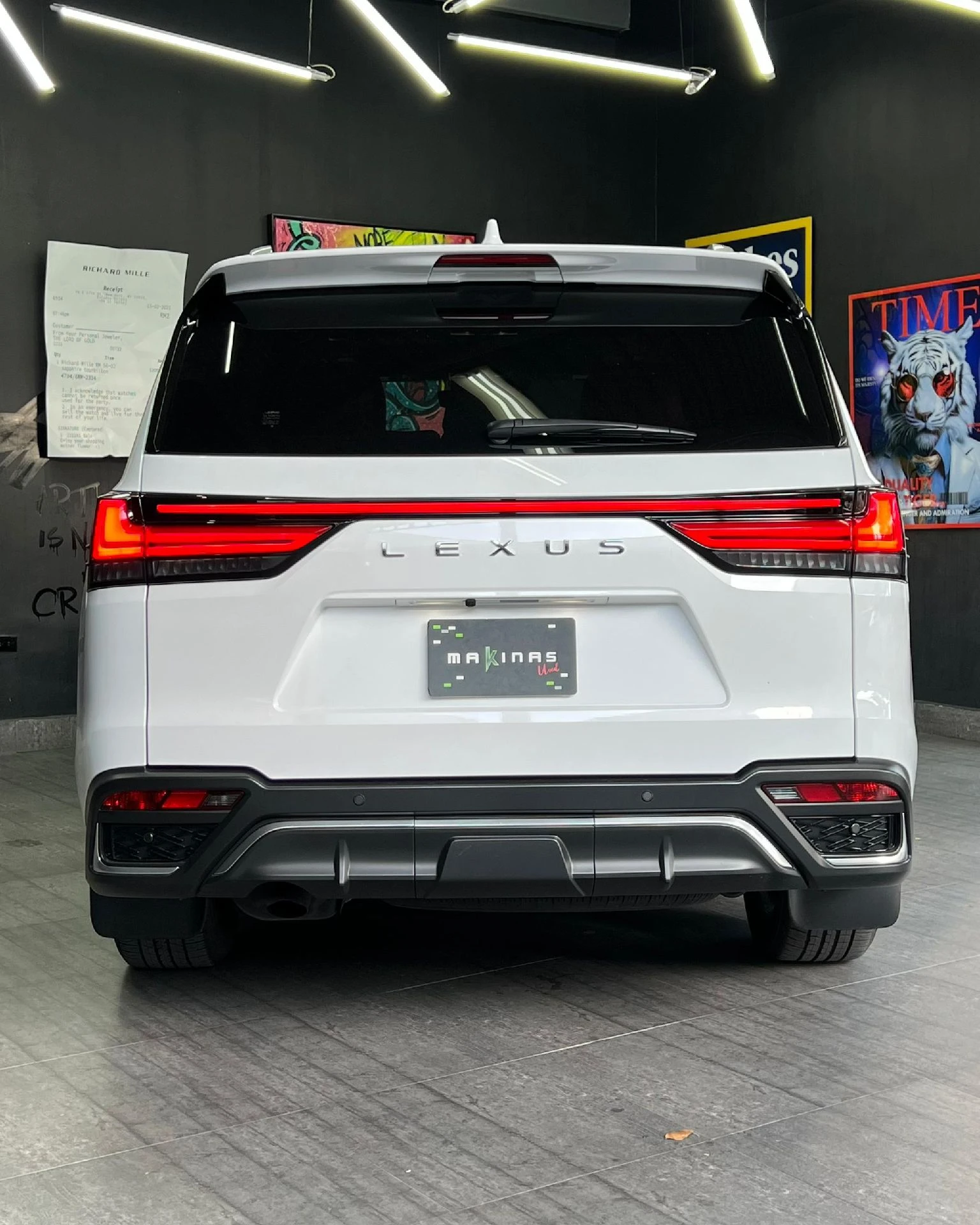 2025 Lexus LX 600 F Sport — foto 19