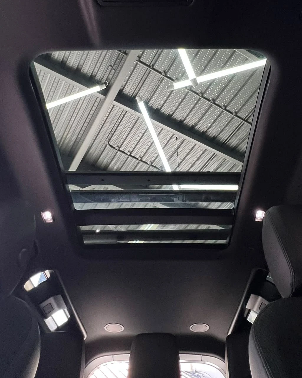 2022 Land Rover Defender P-400 SE Plump Edition — foto 14