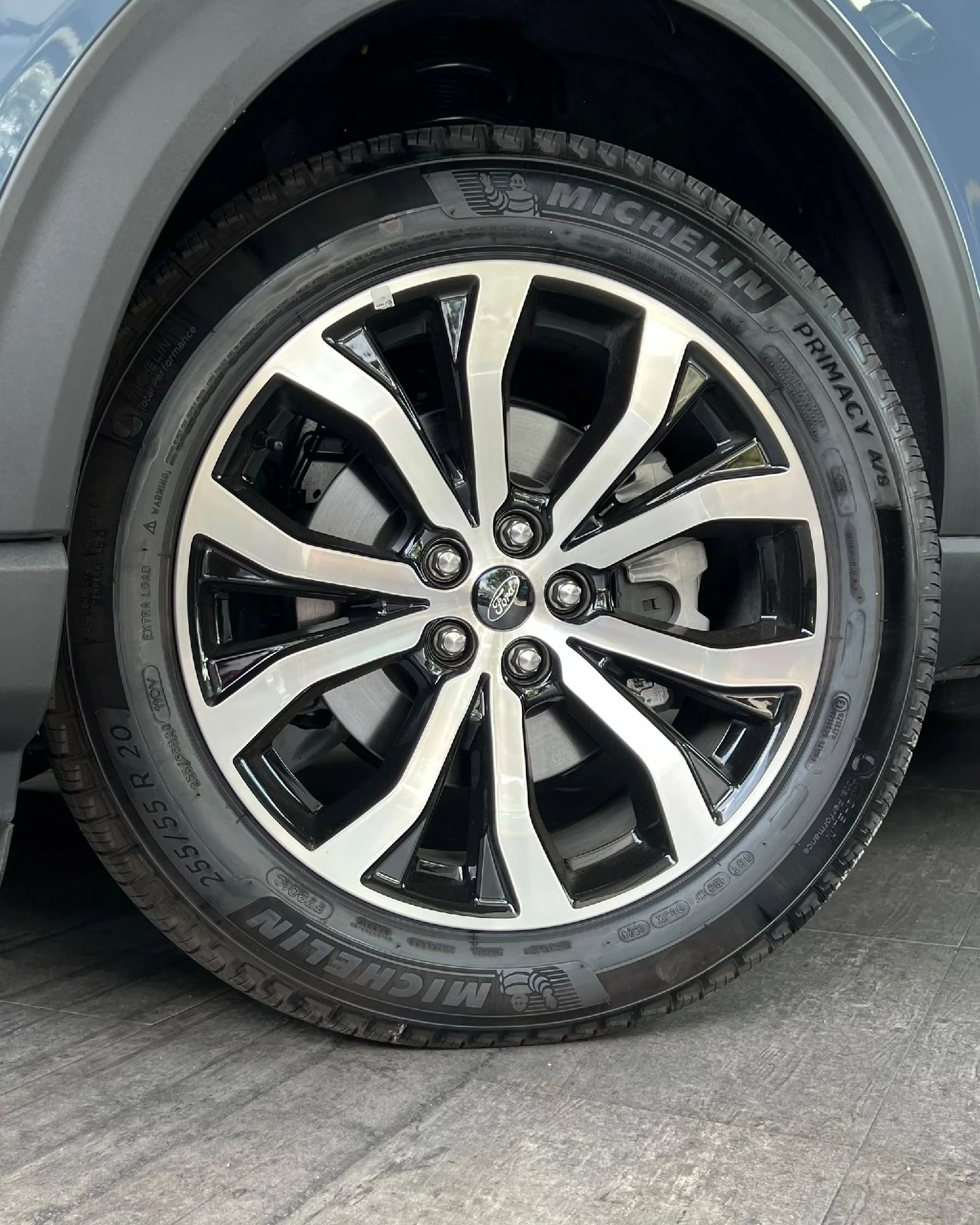 2025 Ford Explorer ST LINE — foto 6