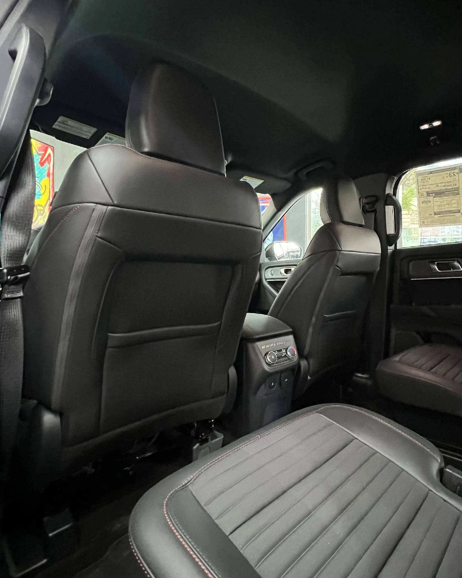 2025 Ford Explorer ST LINE — foto 13