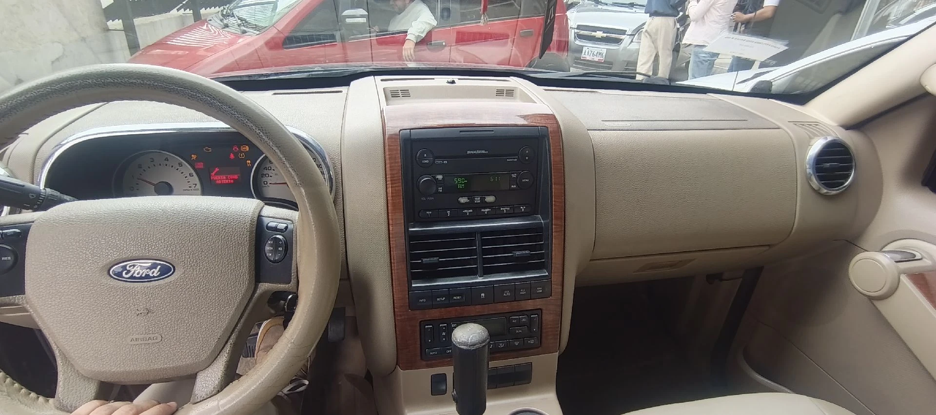 2009 Ford Explorer Eddie bauer — foto 10